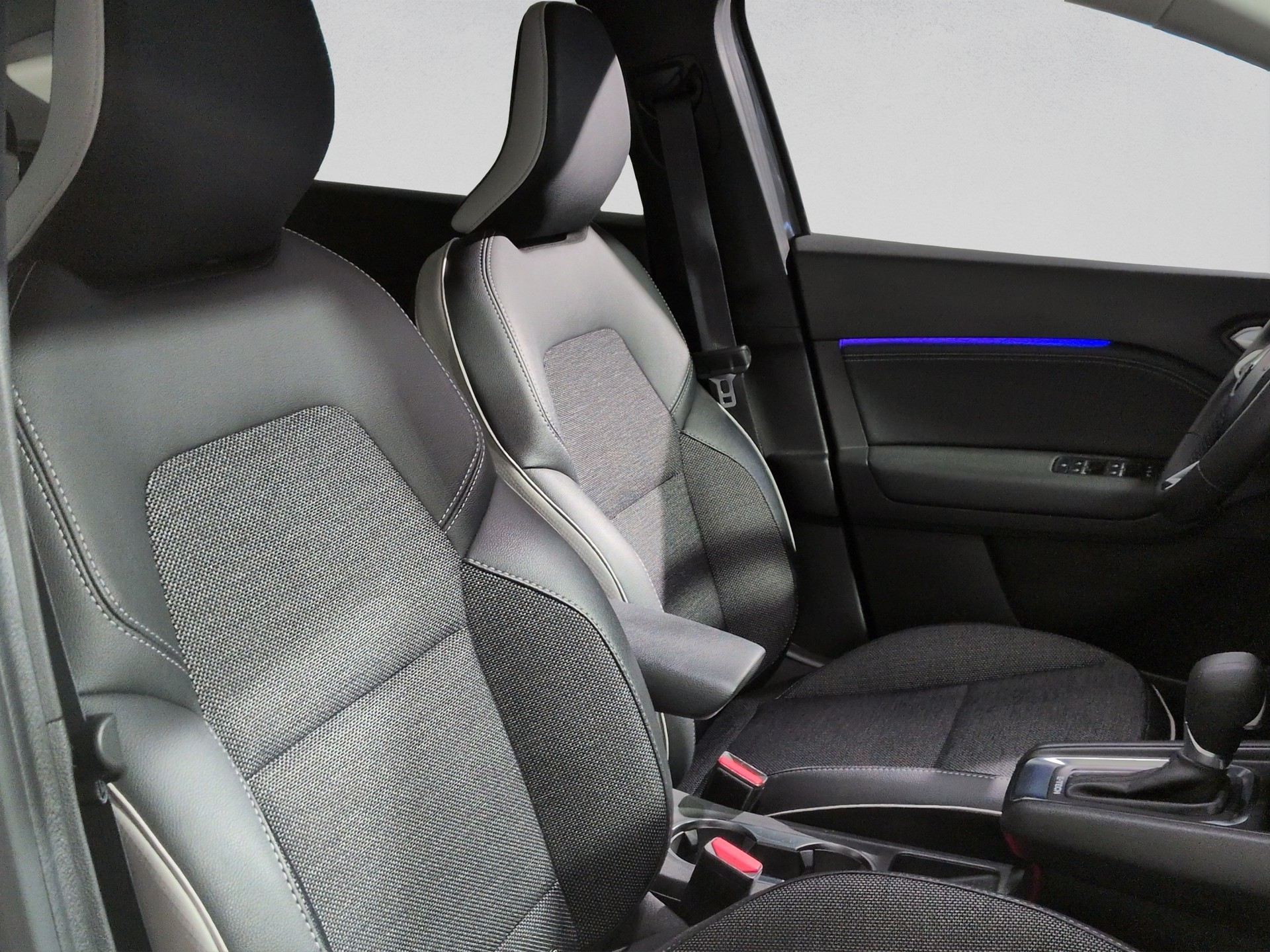 RENAULT Captur 1.6 E-Tech 145 Techno DHT-image-16