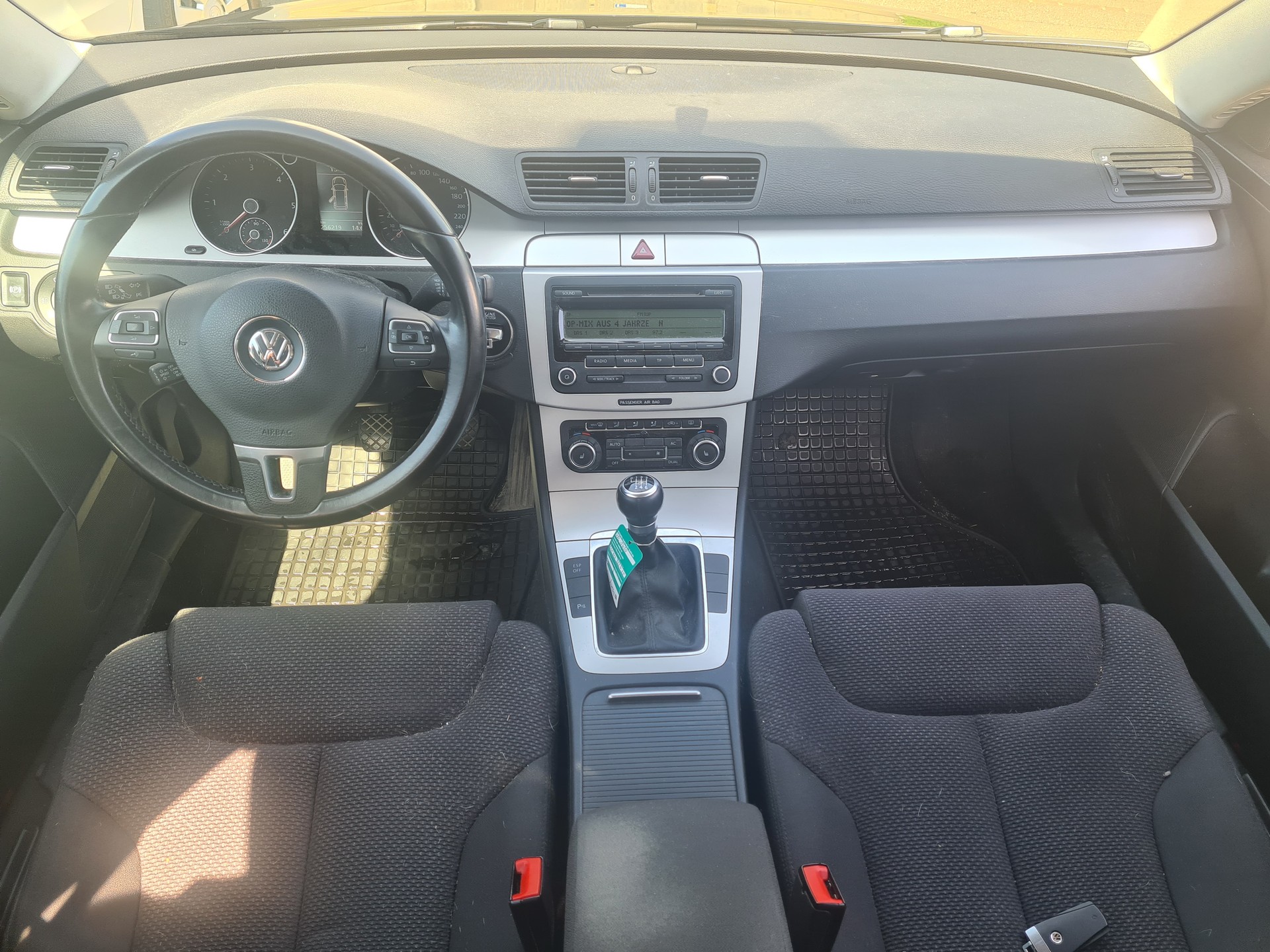 VW Passat Variant 2.0 TDI BMT Comfortline 4M-image-9