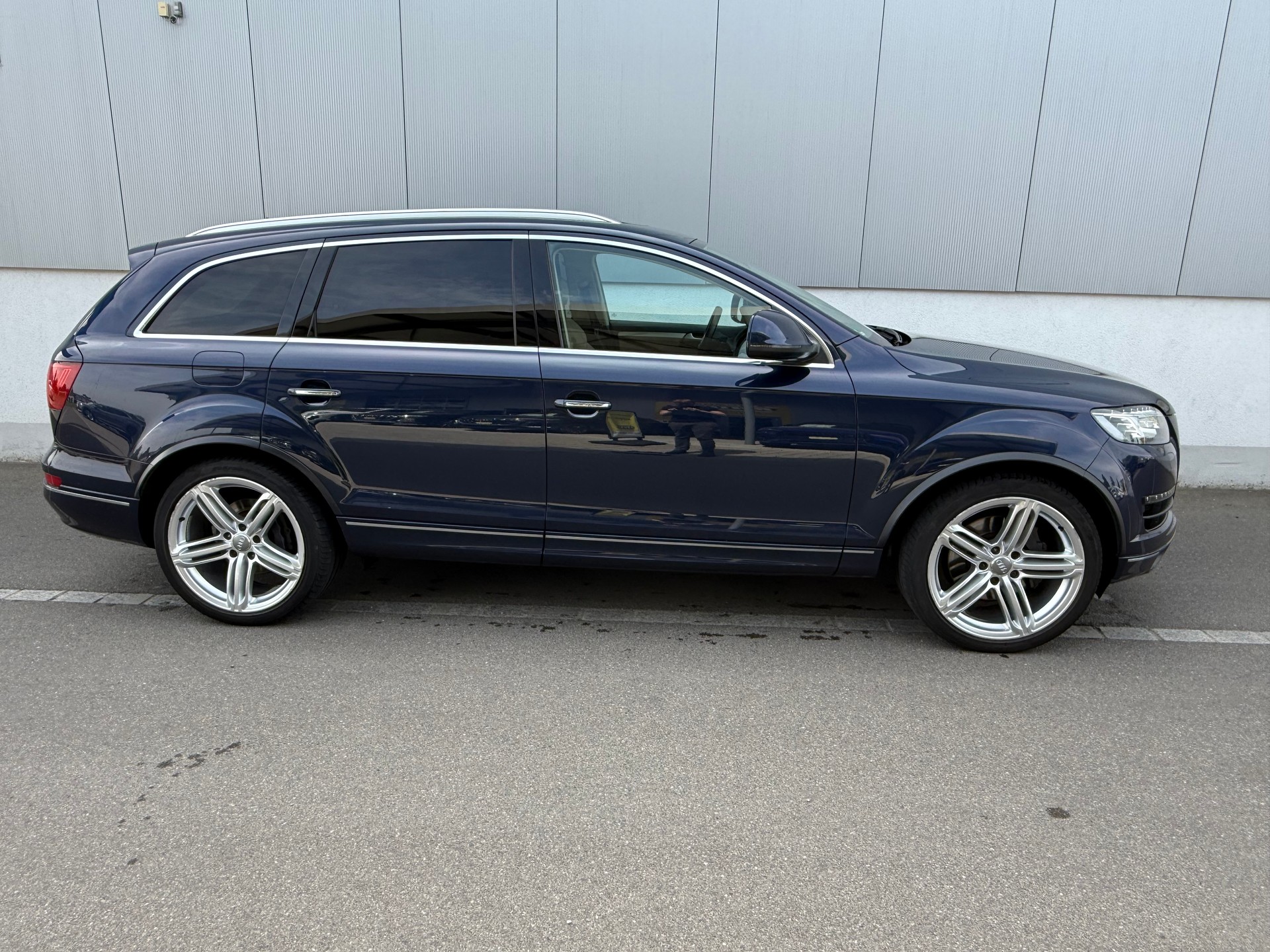 AUDI Q7 3.0 TDI addBlue quattro tiptronic-image-4