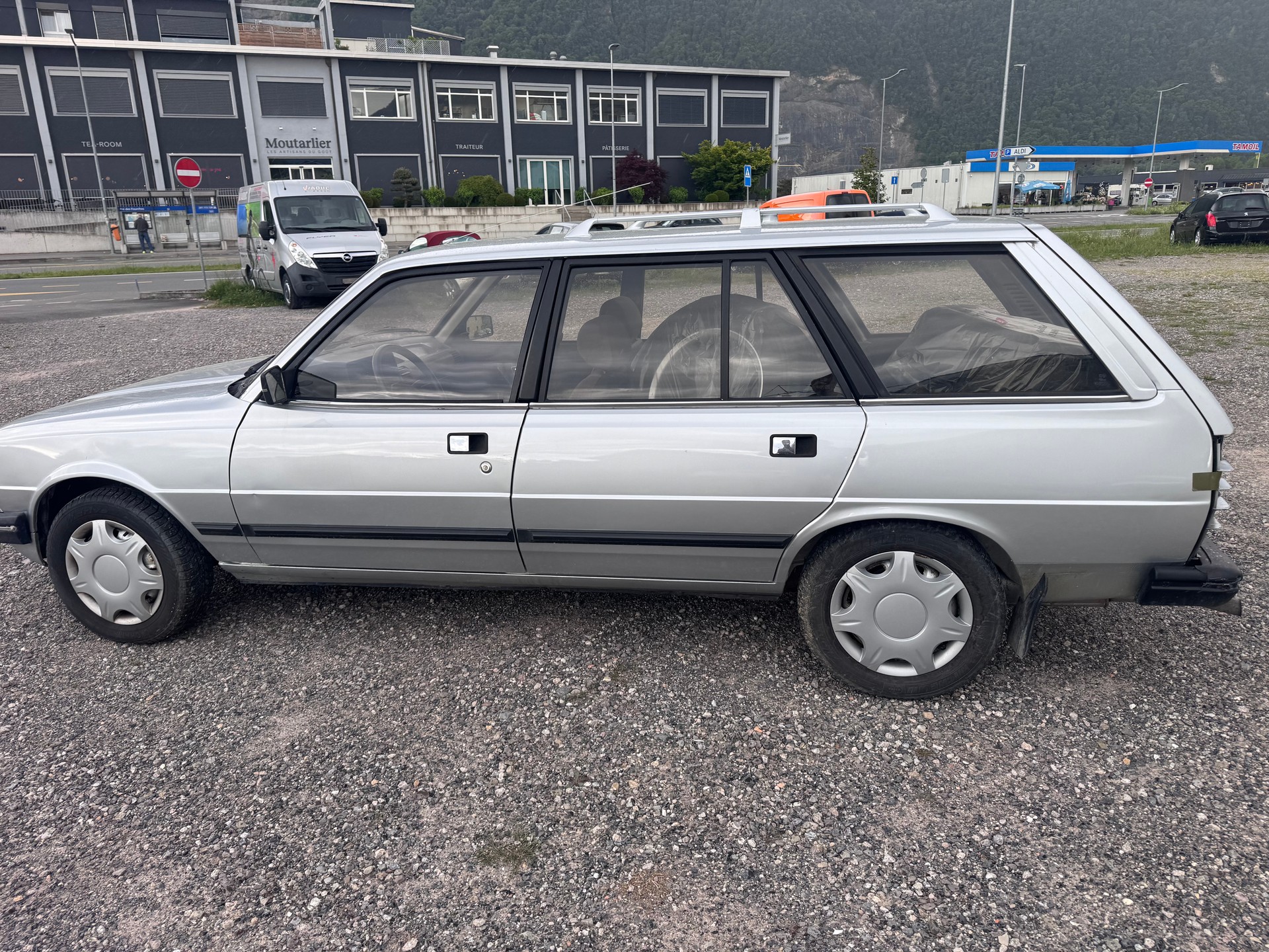 PEUGEOT 305 Break 1.9 Automatic-image-7