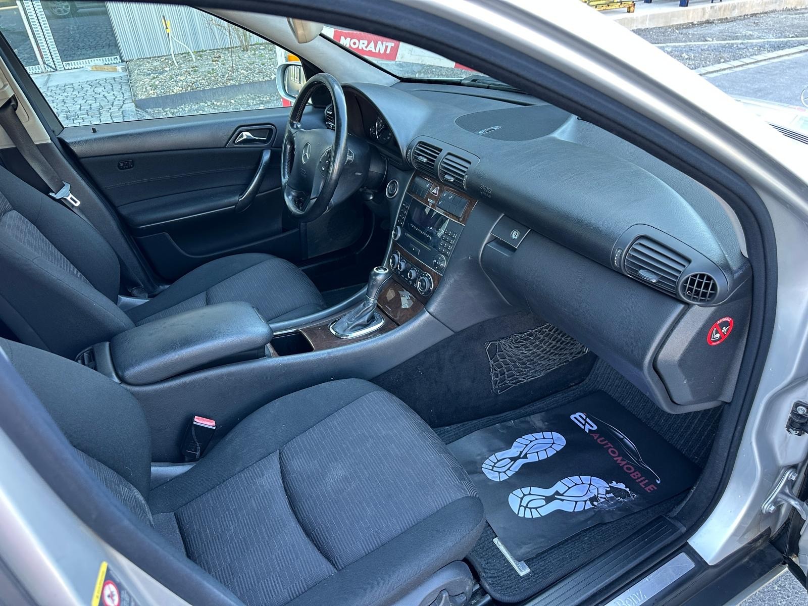 MERCEDES-BENZ C 200 Kompressor Classic-image-9