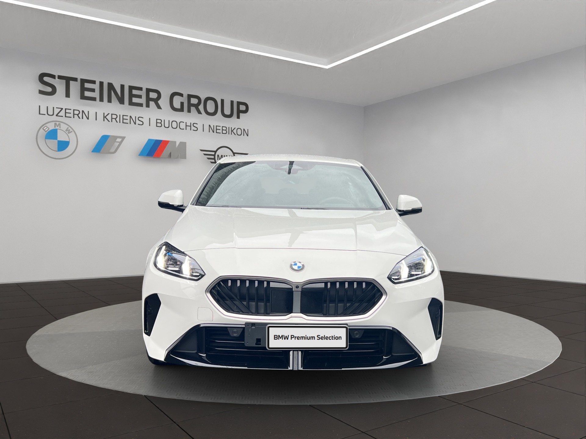 BMW 123 xDrive M Sport Steptronic-image-1