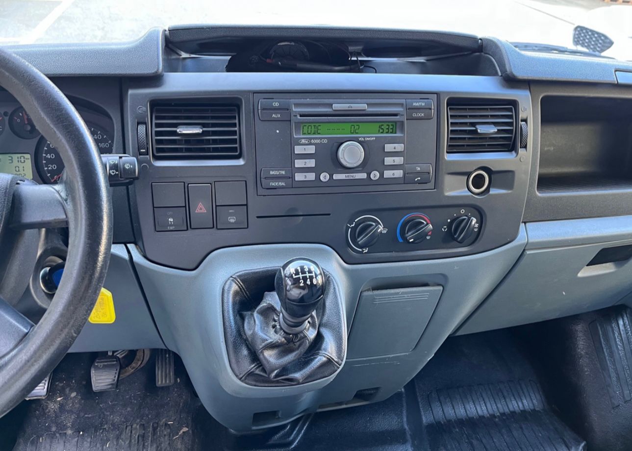 FORD Transit 2.2 TDCi 300 M Trend-image-4