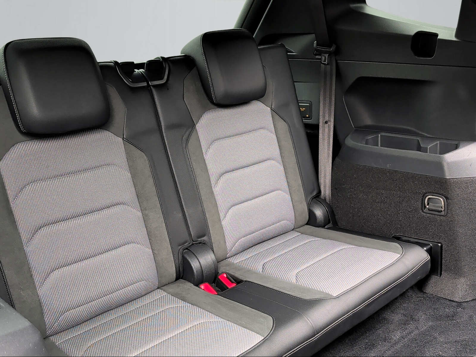 VW Tiguan Allspace 2.0 TDI SCR Highline 4MotionDSG-image-8