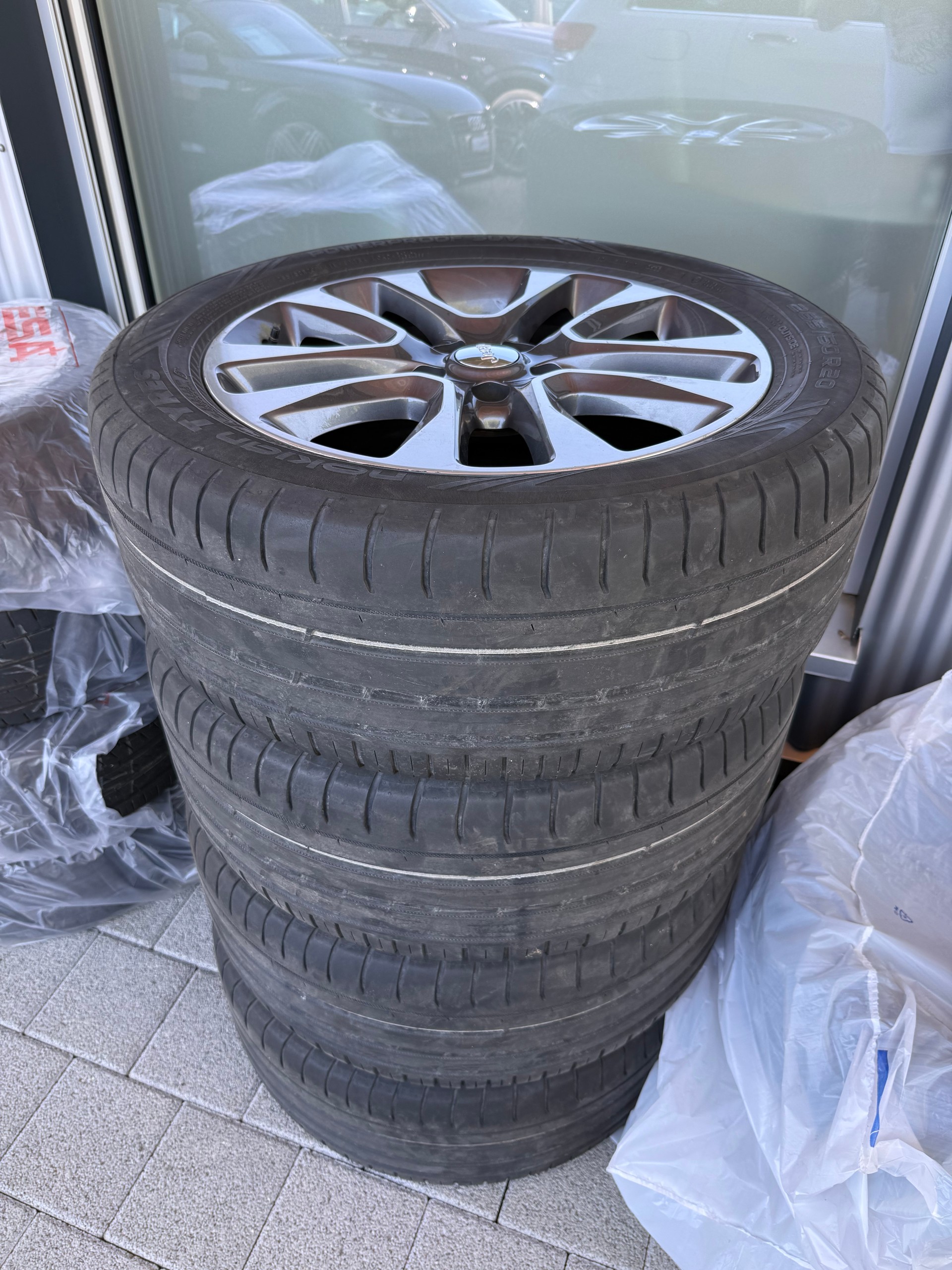 JEEP Grand Cherokee 3.0 CRD Summit Automatic-image-18