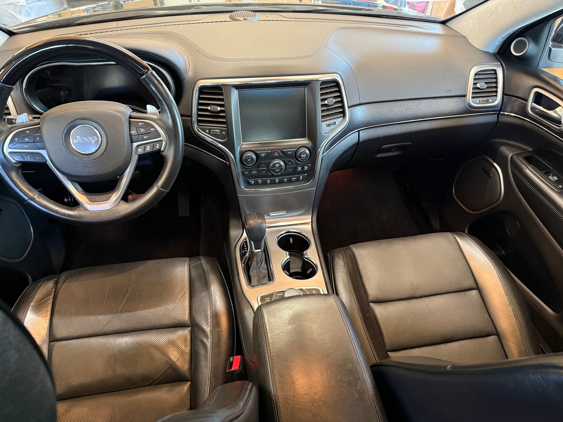 JEEP Grand Cherokee 3.0 CRD Summit Automatic-image-8