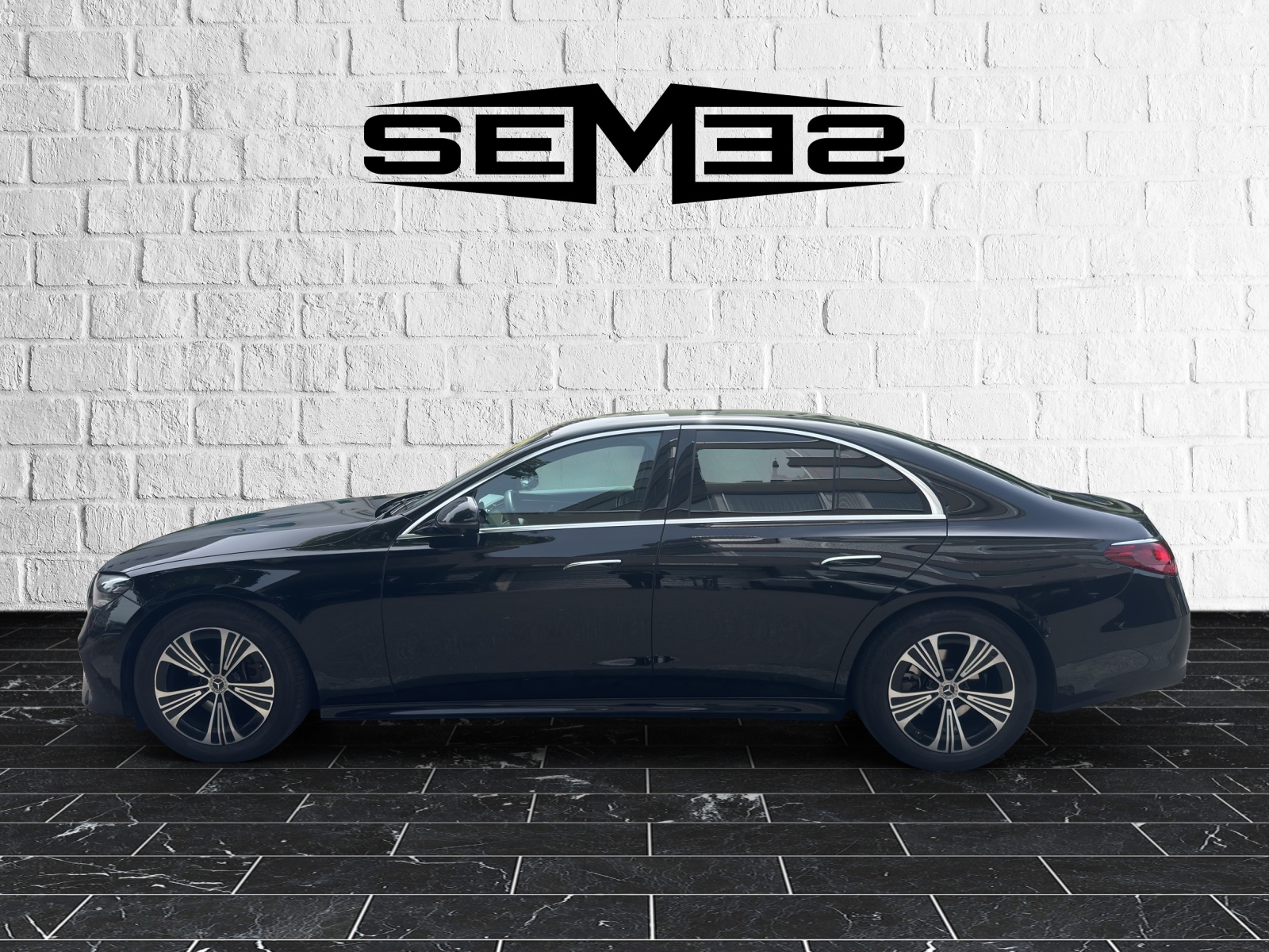 MERCEDES-BENZ E 220 d 4Matic 9G-Tronic-image-1