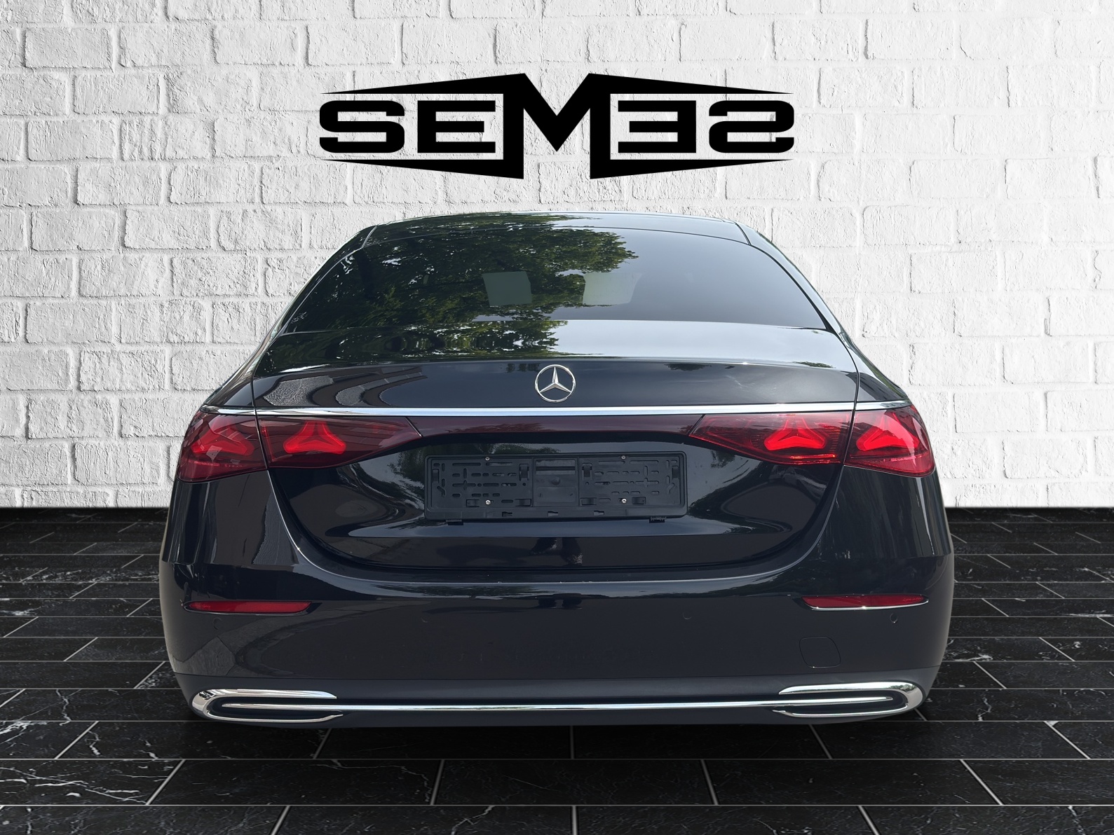 MERCEDES-BENZ E 220 d 4Matic 9G-Tronic-image-3