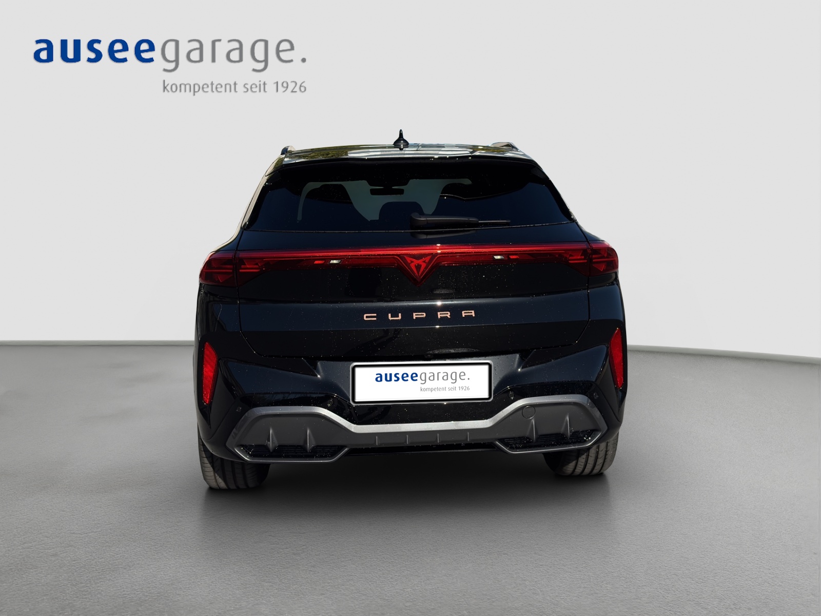 CUPRA Terramar PE1.5PHEV 272PS 1500ccm 272PS/200kW 4 Zylinder e-HYBRID Benzin / elektrisch-image-1