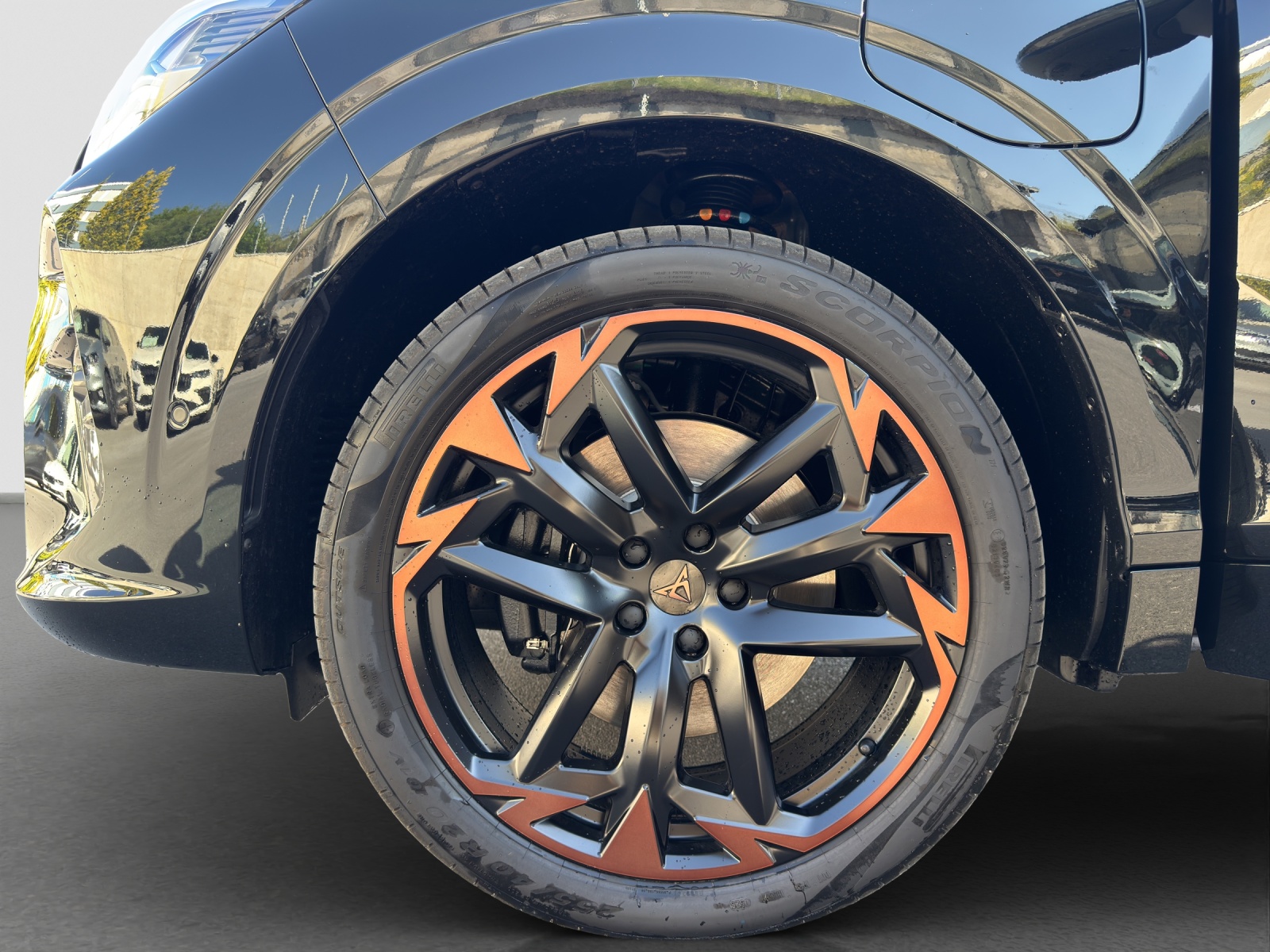 CUPRA Terramar PE1.5PHEV 272PS 1500ccm 272PS/200kW 4 Zylinder e-HYBRID Benzin / elektrisch-image-10