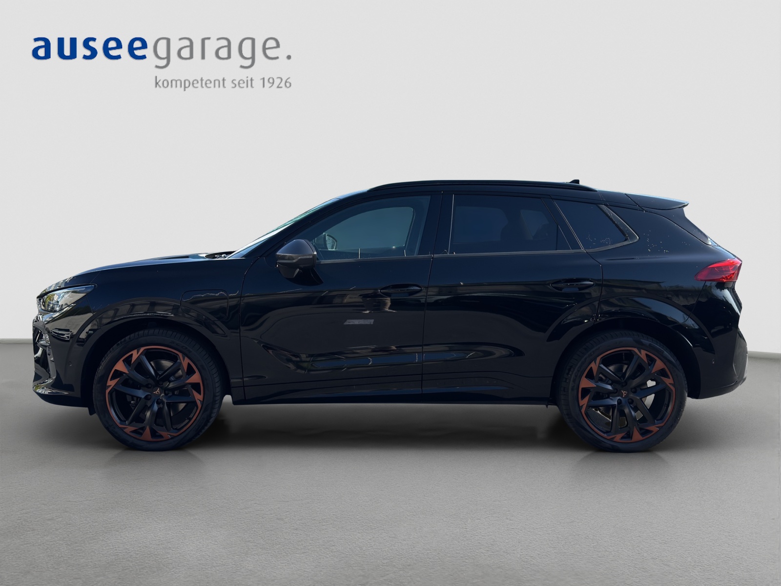 CUPRA Terramar PE1.5PHEV 272PS 1500ccm 272PS/200kW 4 Zylinder e-HYBRID Benzin / elektrisch-image-2