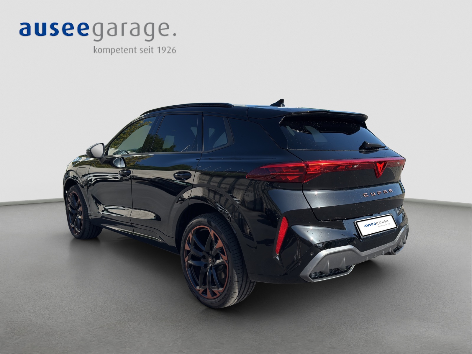 CUPRA Terramar PE1.5PHEV 272PS 1500ccm 272PS/200kW 4 Zylinder e-HYBRID Benzin / elektrisch-image-4