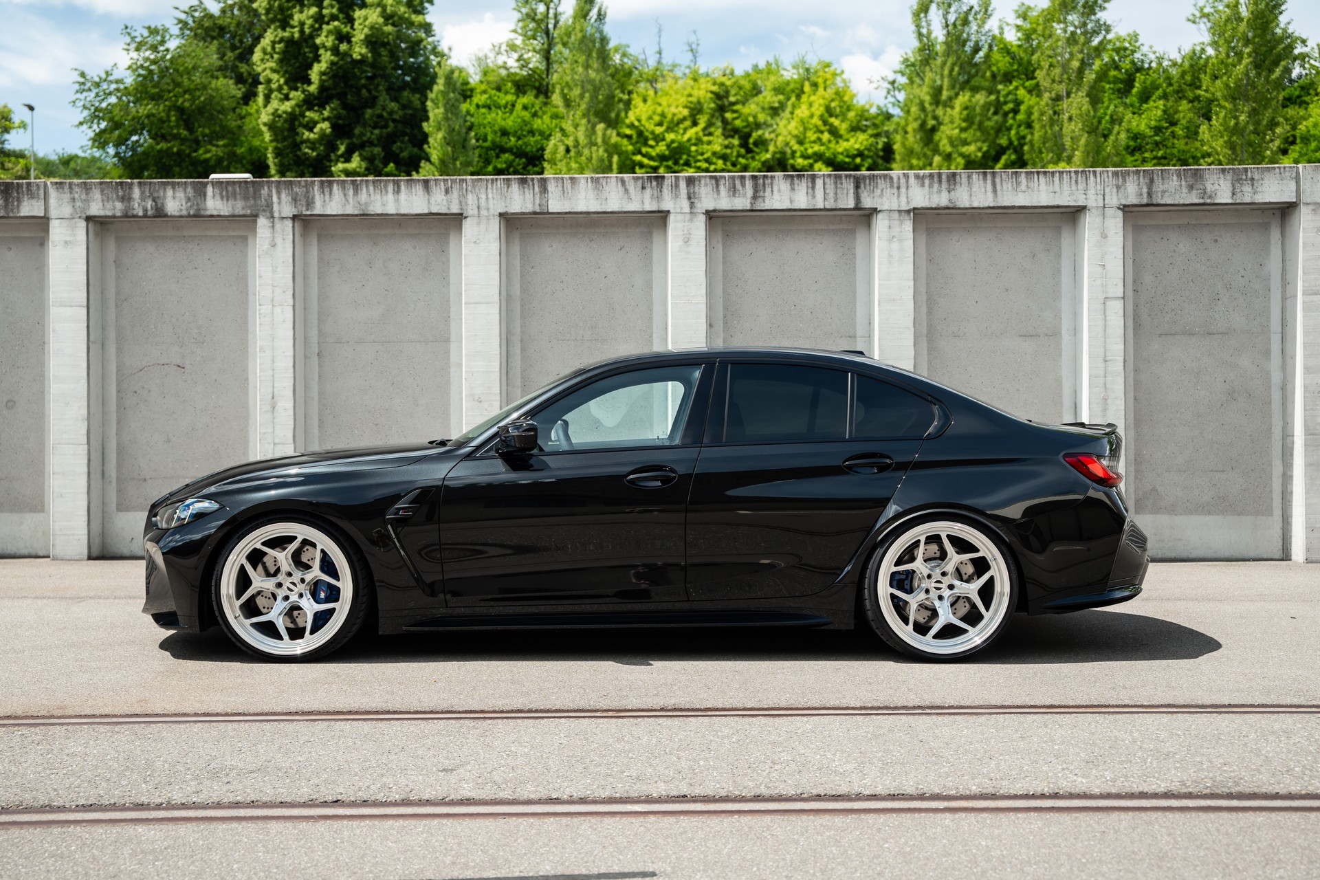 BMW M3 Competition M xDrive LCI-image-2