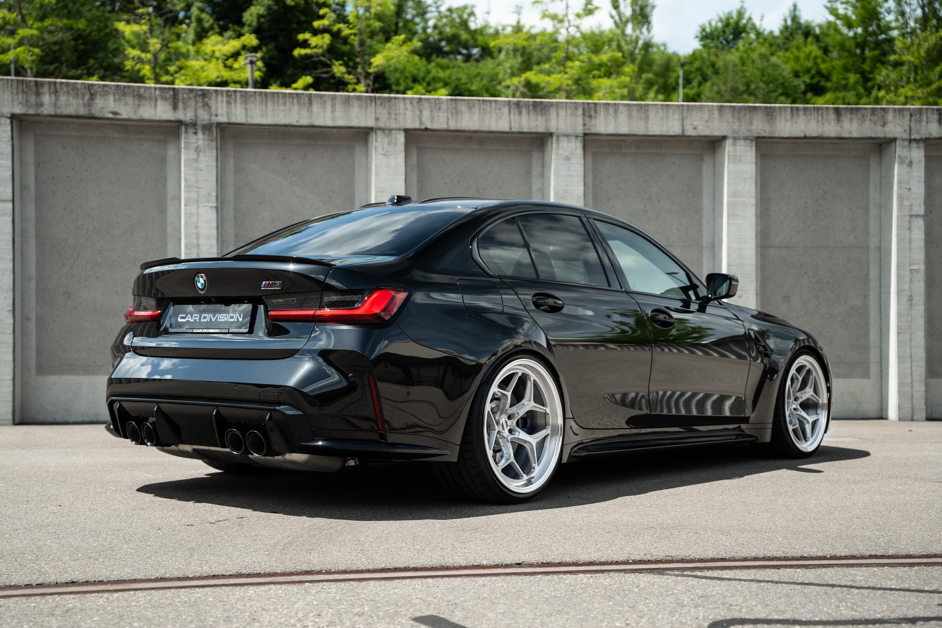 BMW M3 Competition M xDrive LCI-image-4