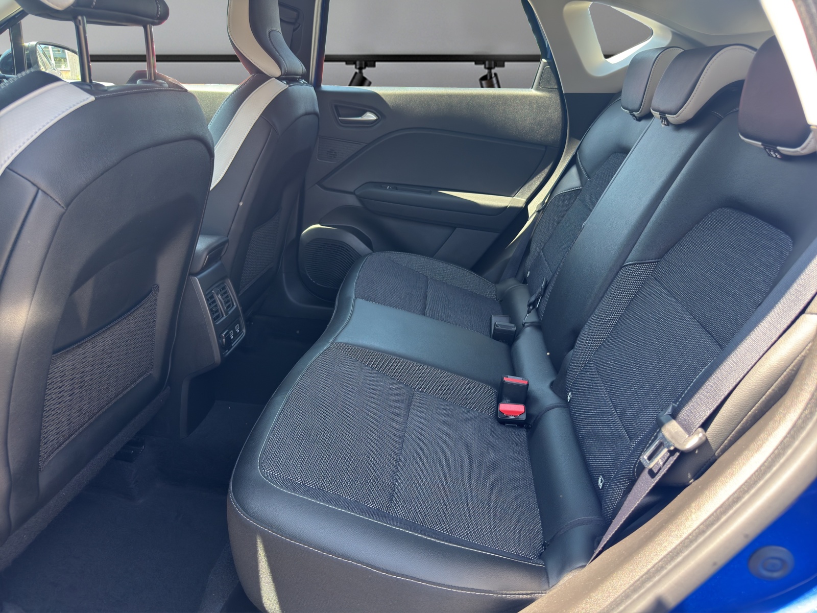 RENAULT Captur 1.3 TCe EDC Intens EDC-image-10