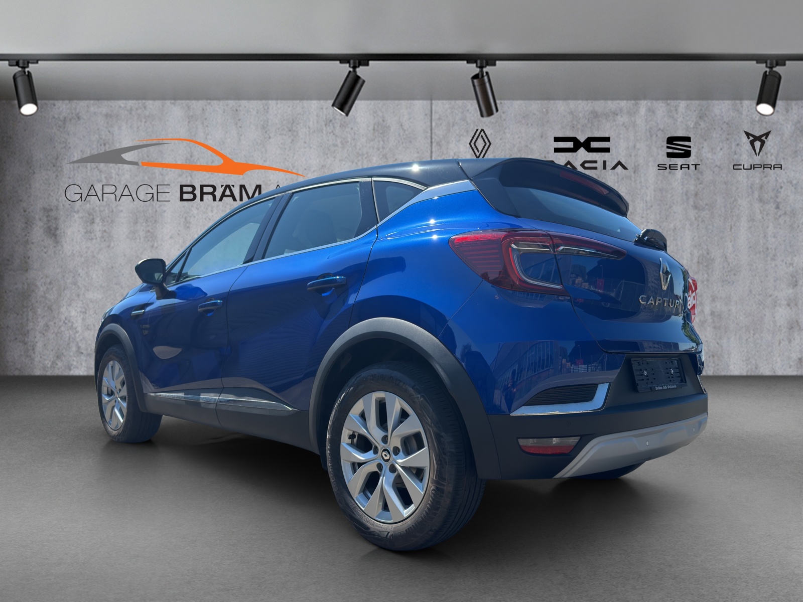 RENAULT Captur 1.3 TCe EDC Intens EDC-image-3