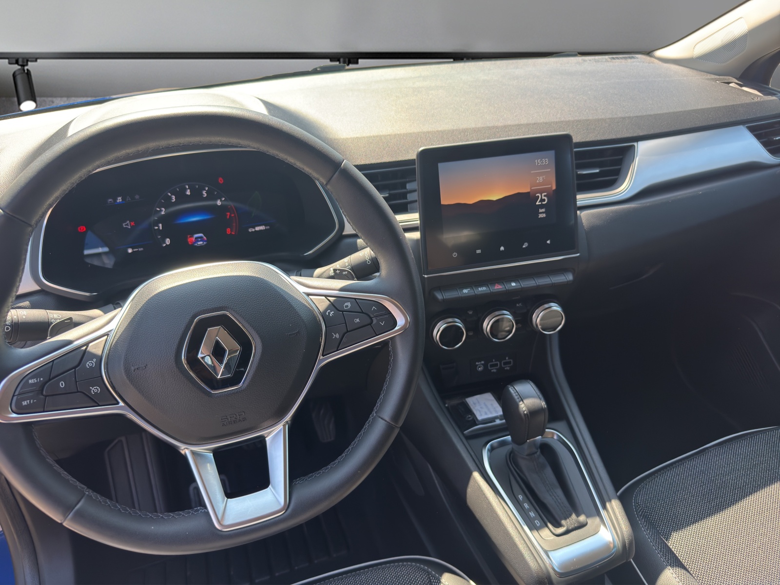 RENAULT Captur 1.3 TCe EDC Intens EDC-image-8