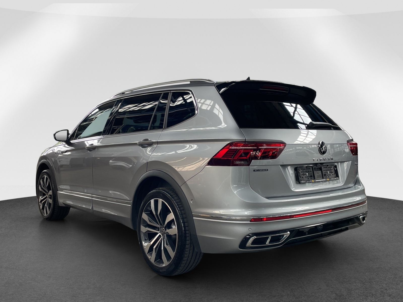 VW Tiguan Allspace 2.0 TSI R-Line DSG-image-3