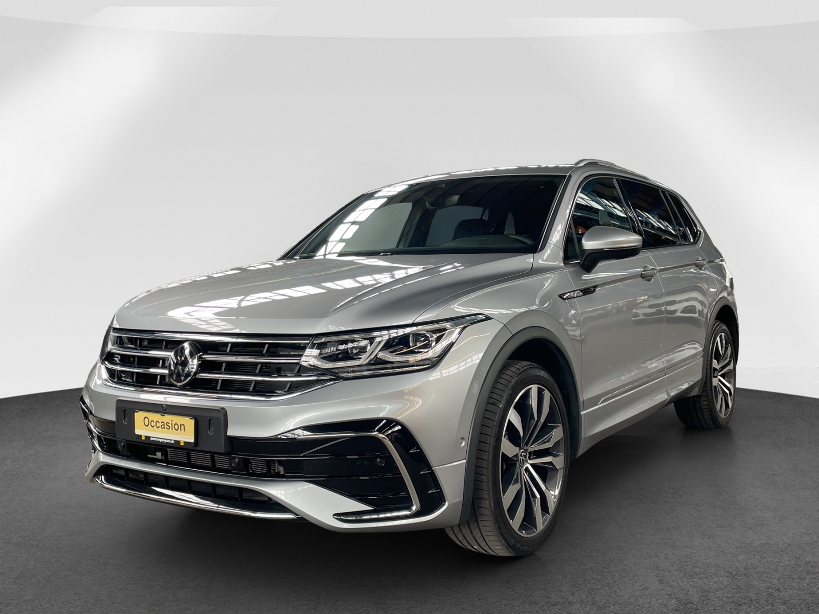 VW Tiguan Allspace 2.0 TSI R-Line DSG-image-2