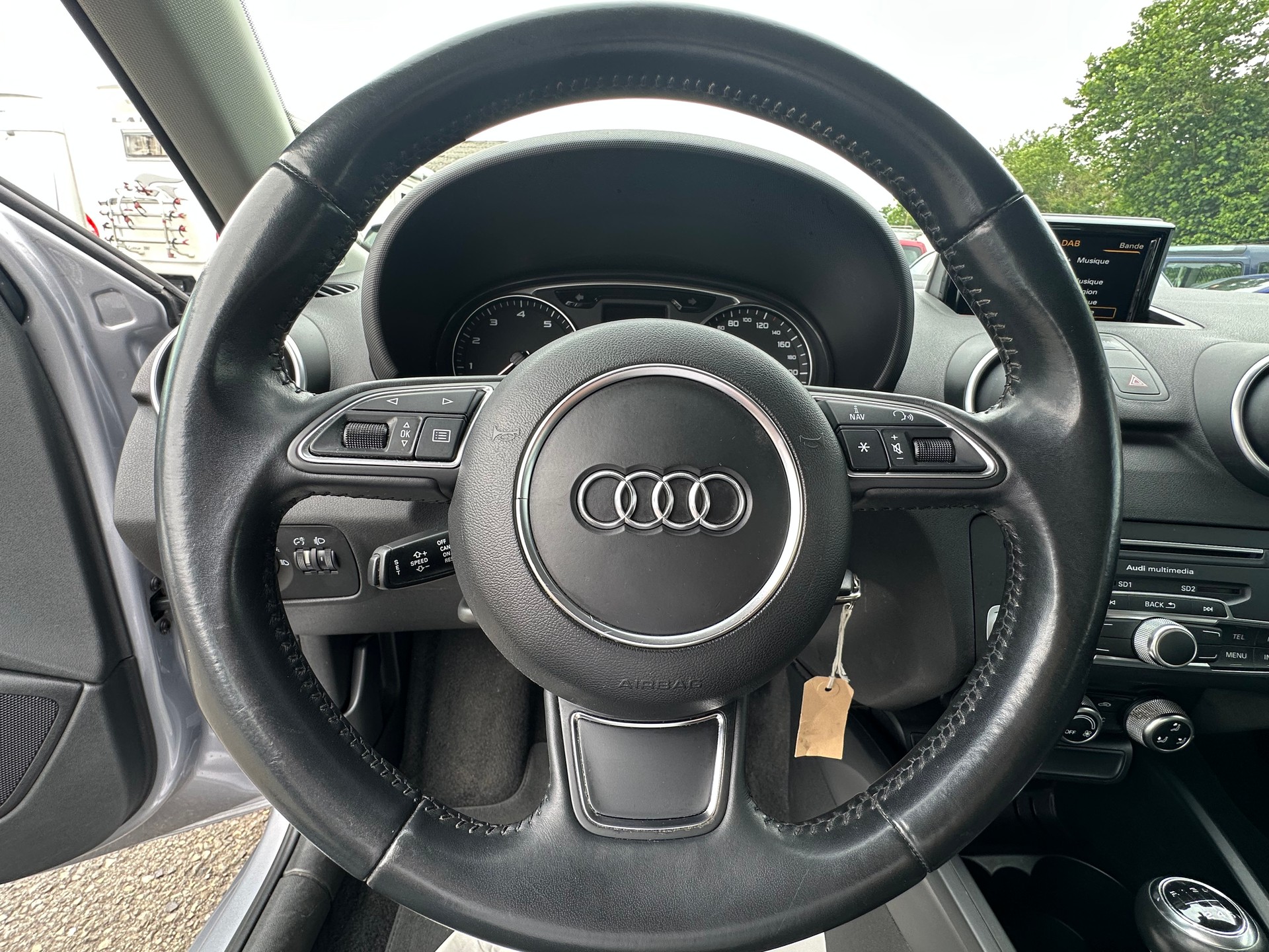 AUDI A1 Sportback 1.4 TFSI Sport S-tronic-image-17