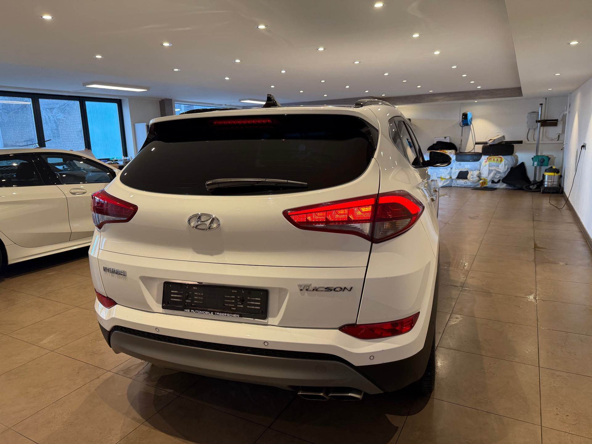 HYUNDAI Tucson 2.0 CRDi 185 Vertex 4WD-image-4
