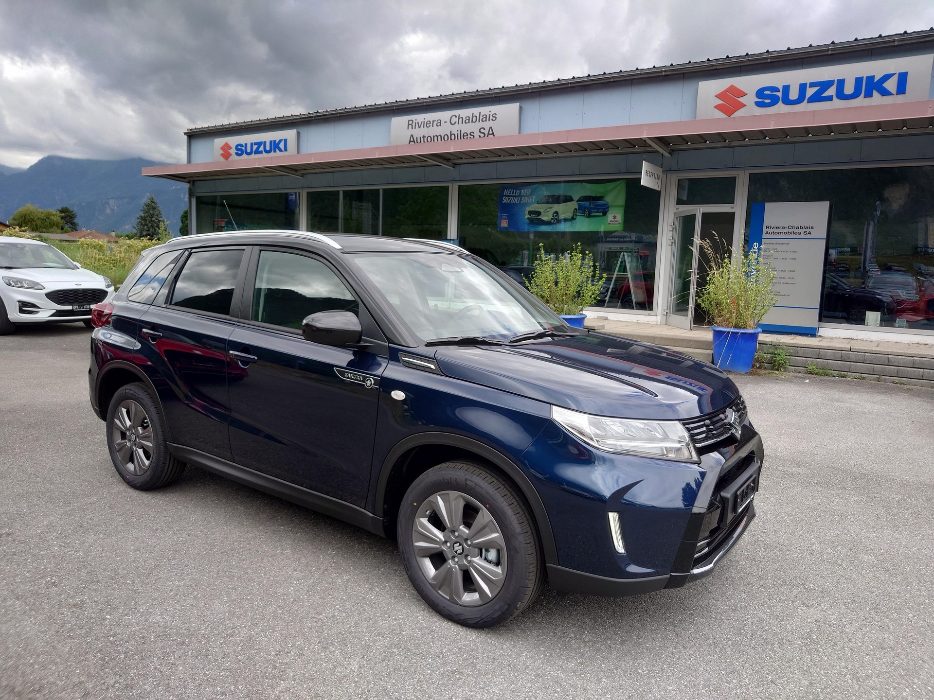 SUZUKI Vitara 1.4 T Sakura Hybrid 4x4-image-0