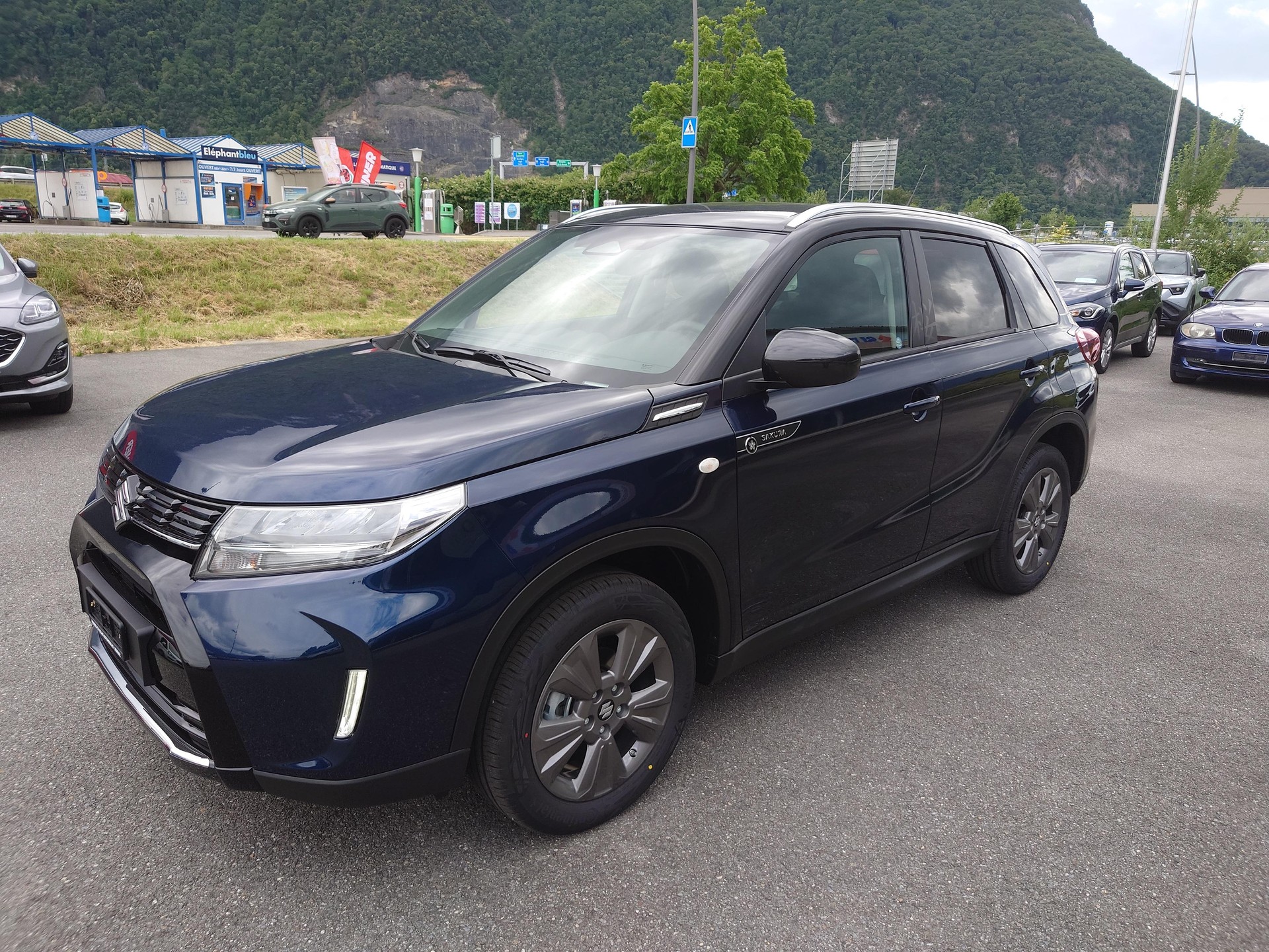 SUZUKI Vitara 1.4 T Sakura Hybrid 4x4-image-1