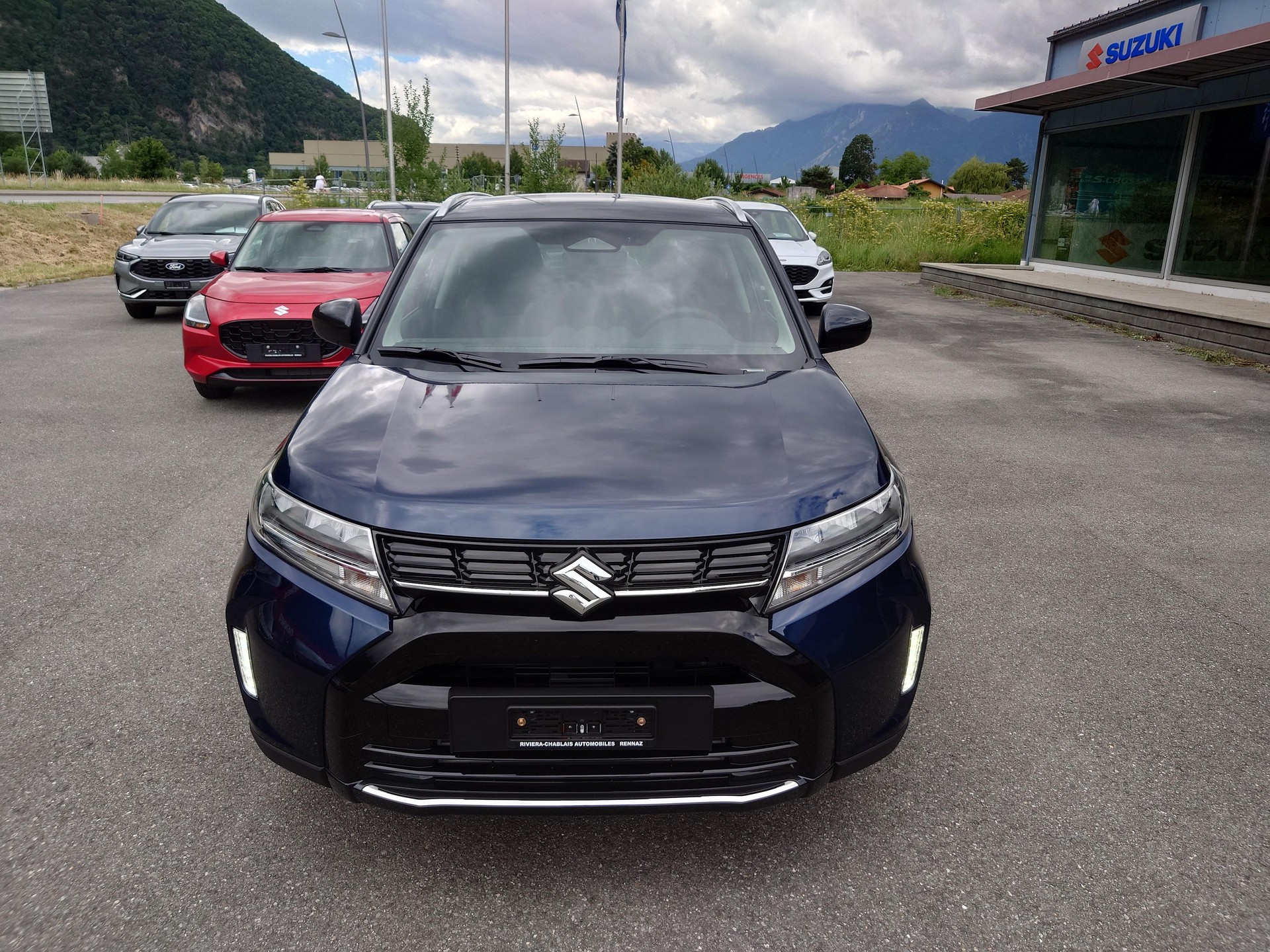 SUZUKI Vitara 1.4 T Sakura Hybrid 4x4-image-2