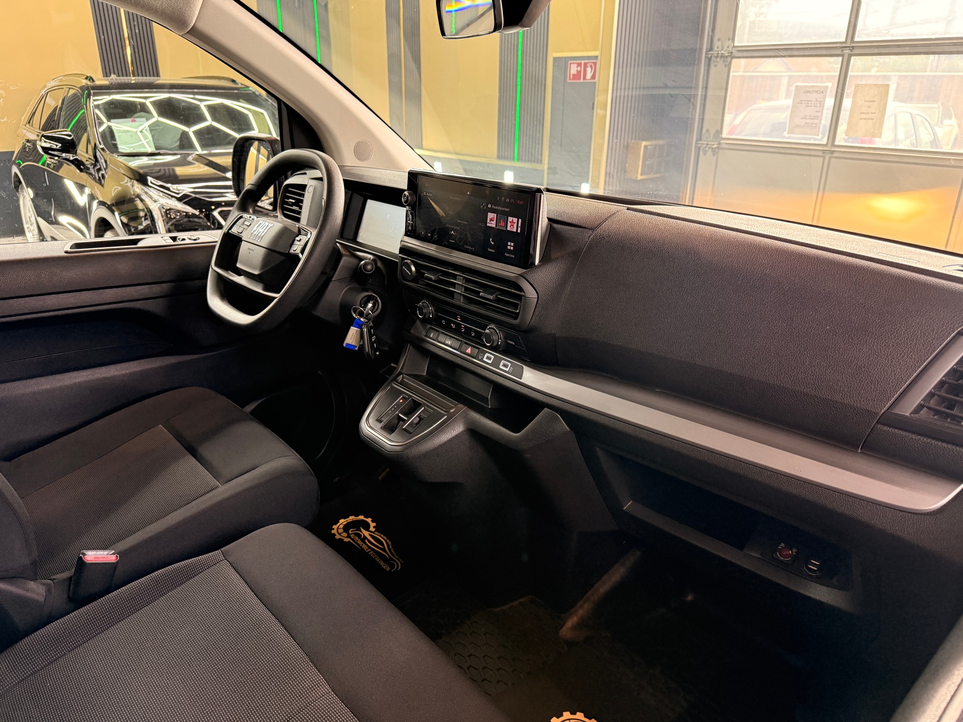 FIAT Scudo 2.0 BlueHDi L2 Crew Cab-image-10