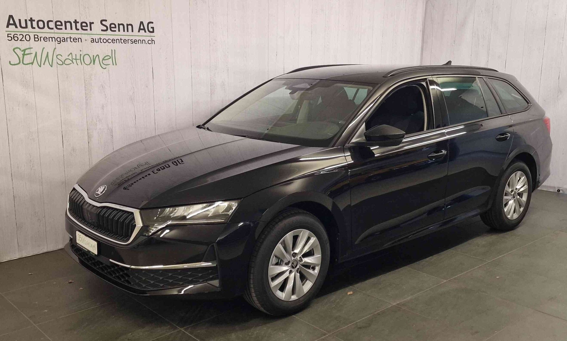 SKODA Octavia Combi 2.0 TDI DSG Selection-image-0