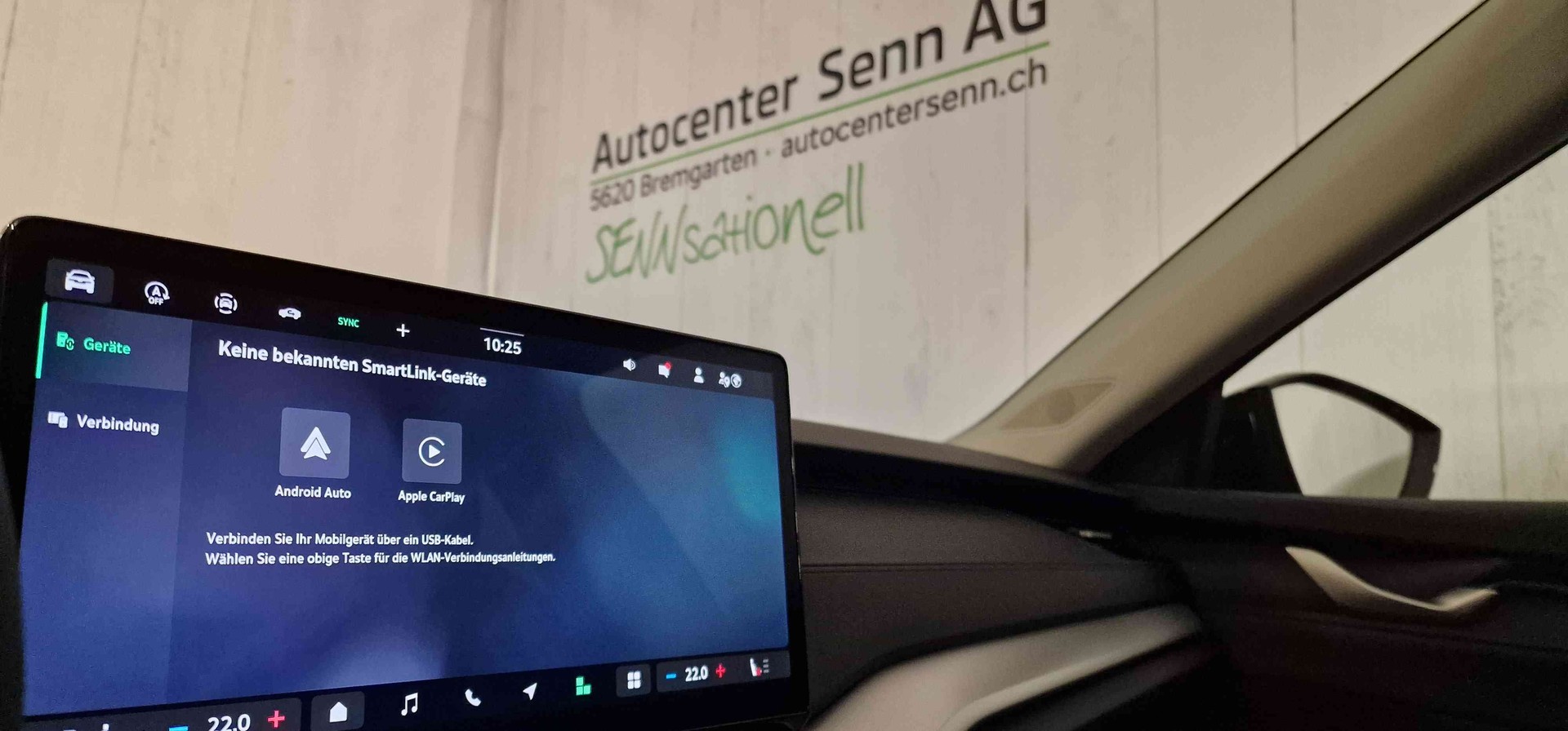 SKODA Octavia Combi 2.0 TDI DSG Selection-image-9