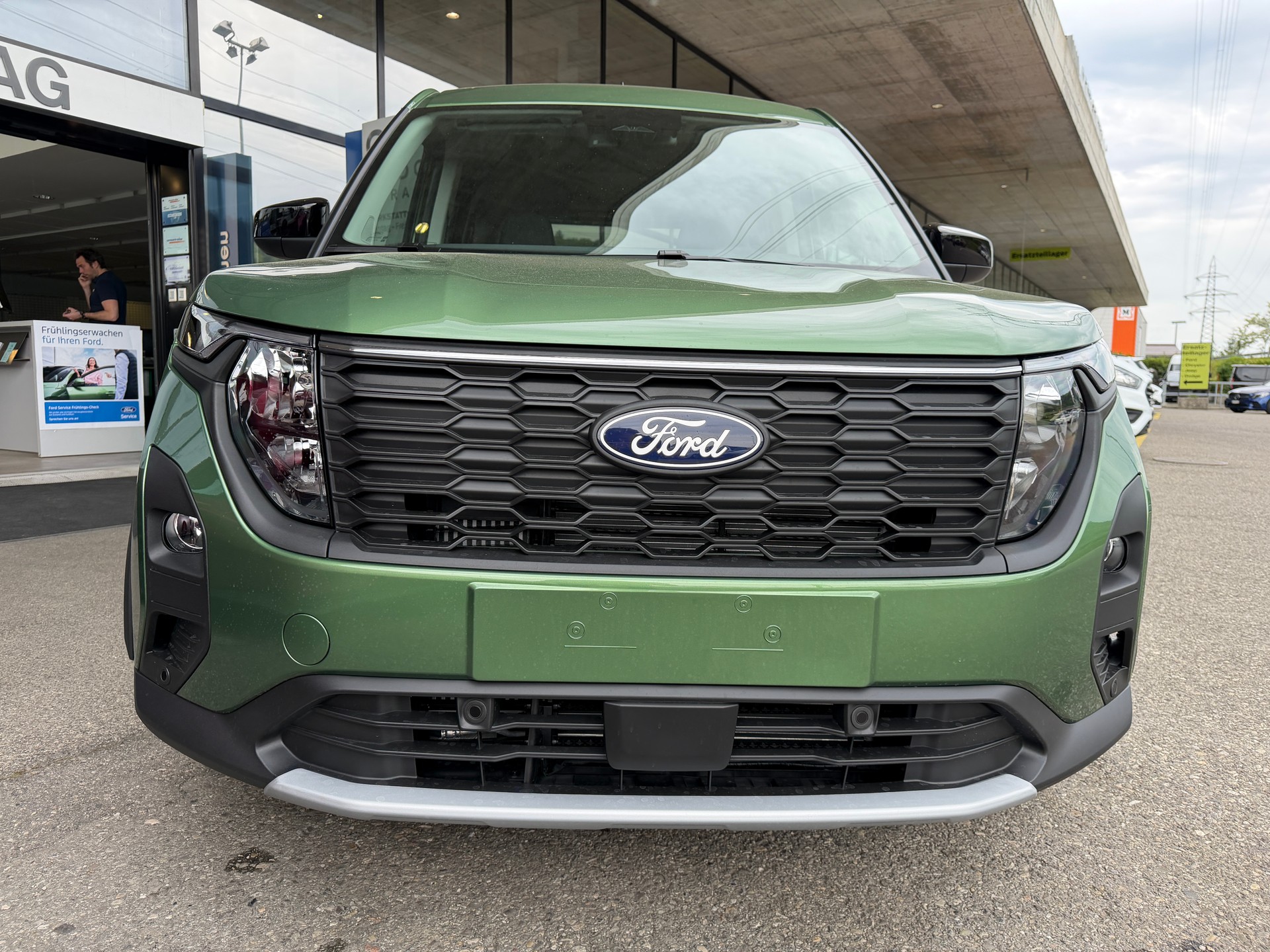 FORD Tourneo Courier 1.0 EcoBoost Active Automat-image-1