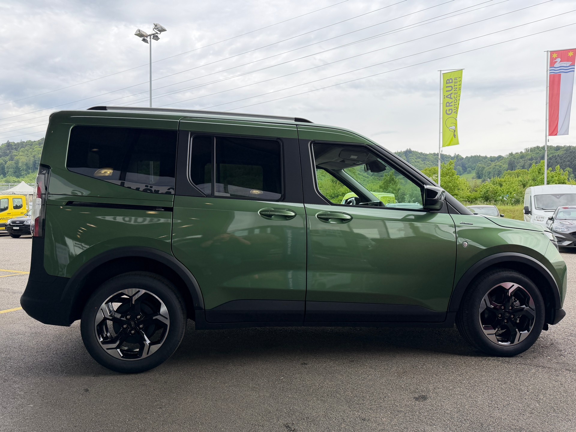 FORD Tourneo Courier 1.0 EcoBoost Active Automat-image-6