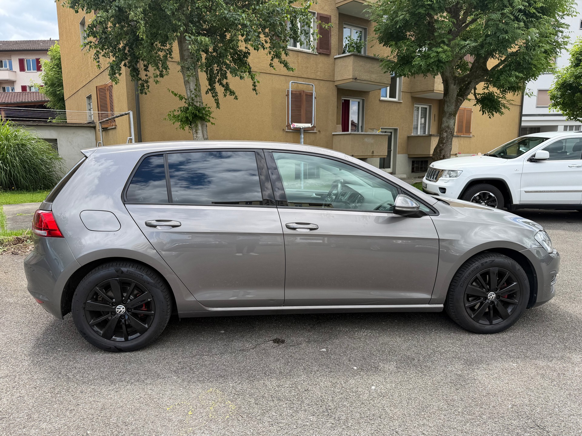 VW Golf 1.6 TDI 4Motion-image-4