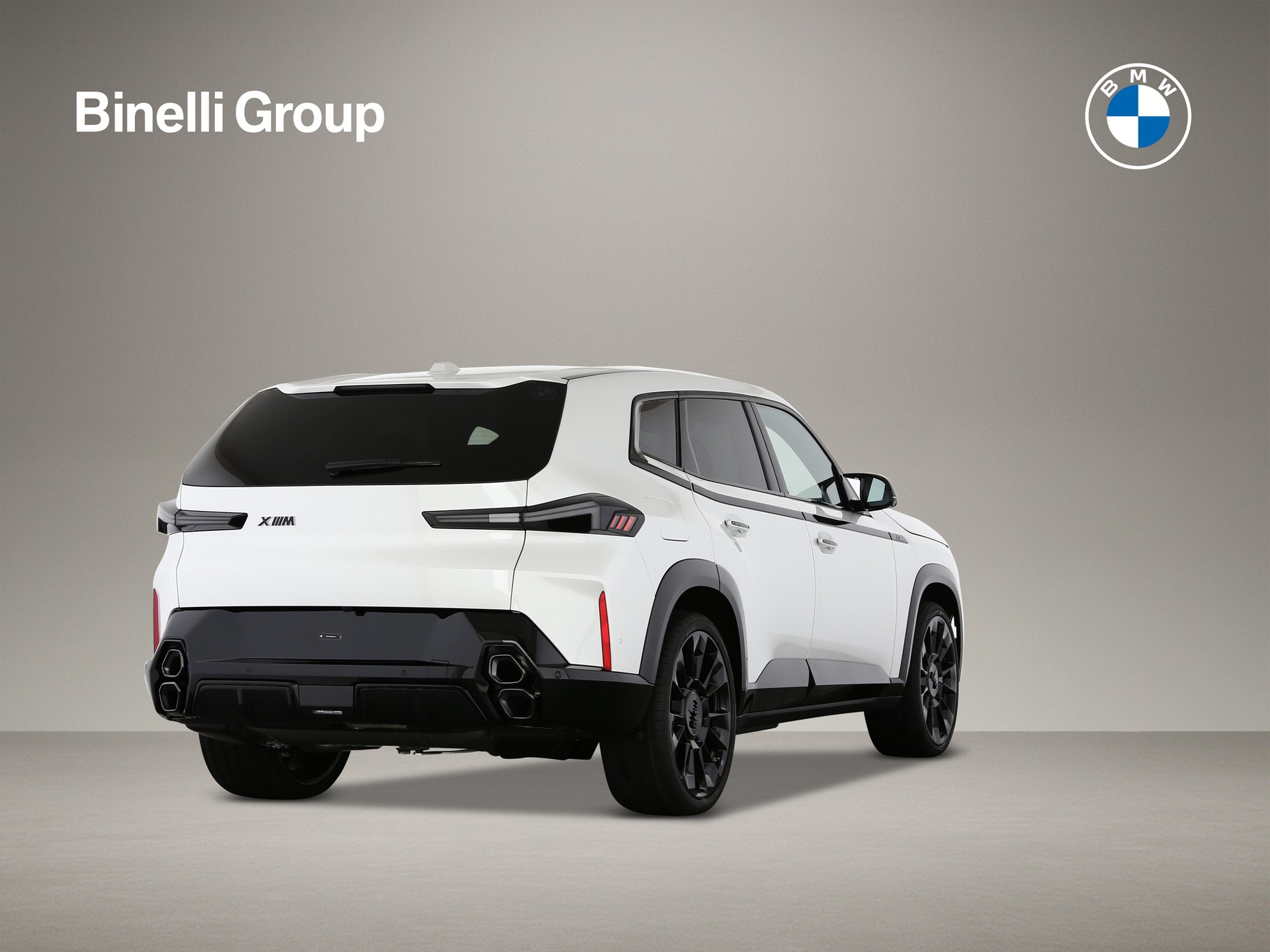 BMW XM 50e Plug-in Hybrid-showroom-element-1