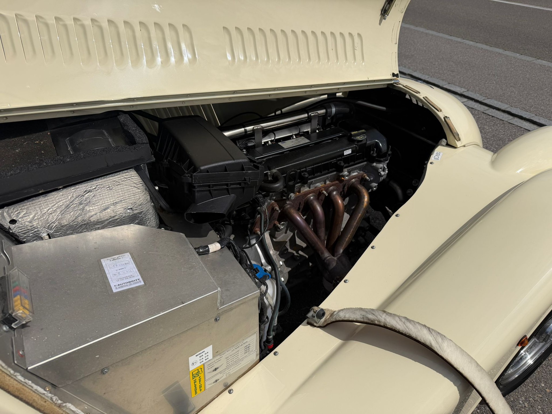 MORGAN Plus 4 2.0 Swiss Pack-image-13