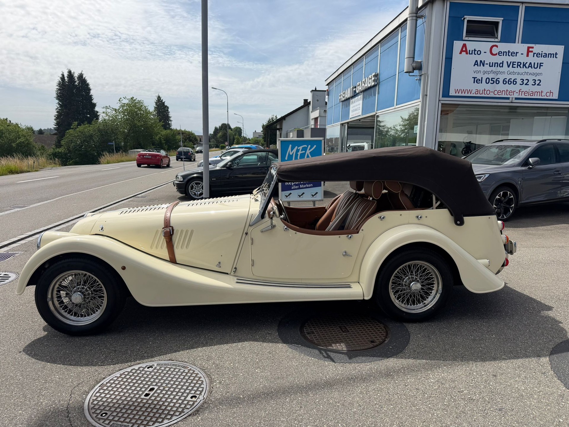 MORGAN Plus 4 2.0 Swiss Pack-image-15