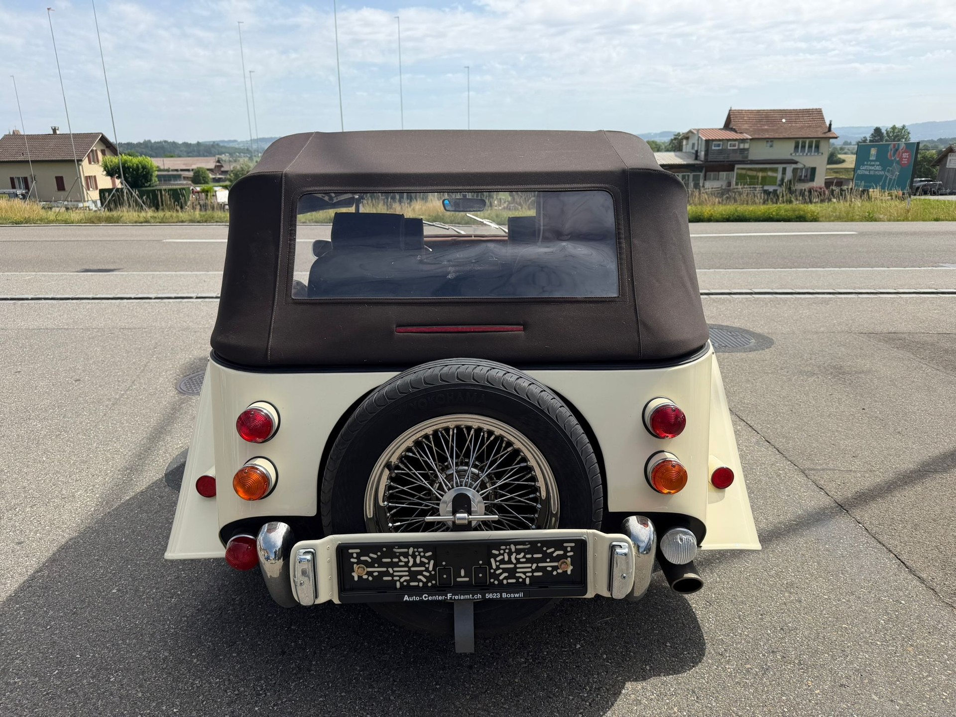 MORGAN Plus 4 2.0 Swiss Pack-image-17
