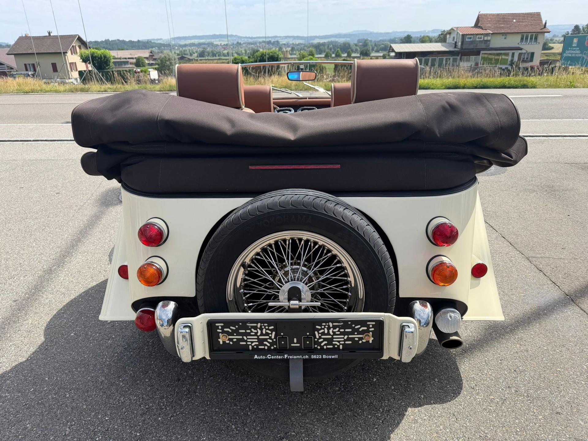 MORGAN Plus 4 2.0 Swiss Pack-image-3