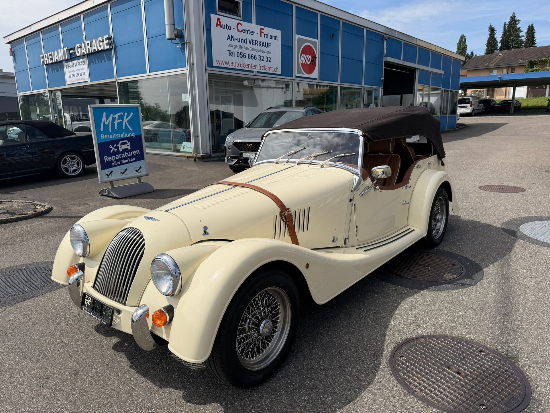 MORGAN Plus 4 2.0 Swiss Pack-image-14