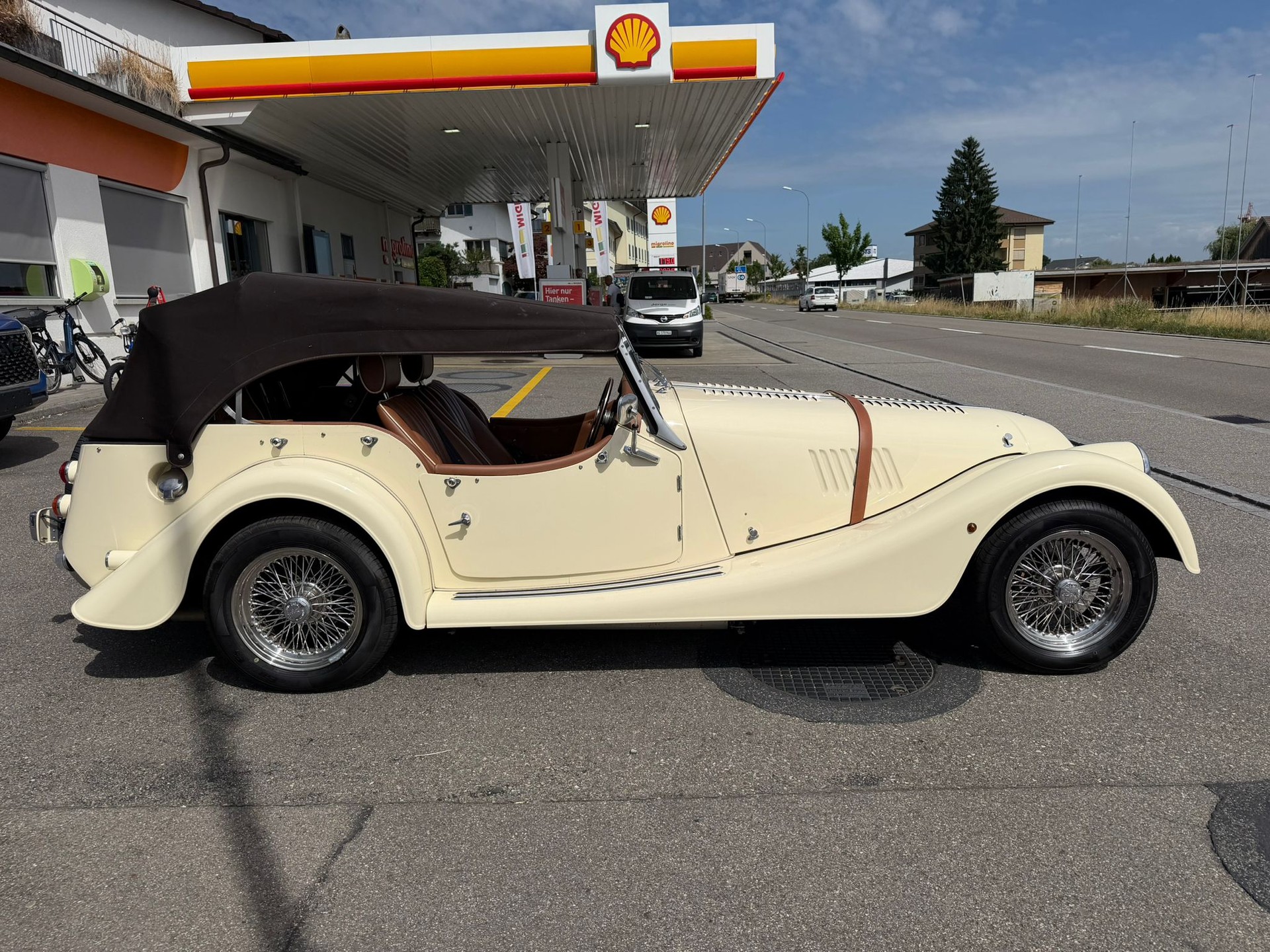 MORGAN Plus 4 2.0 Swiss Pack-image-19