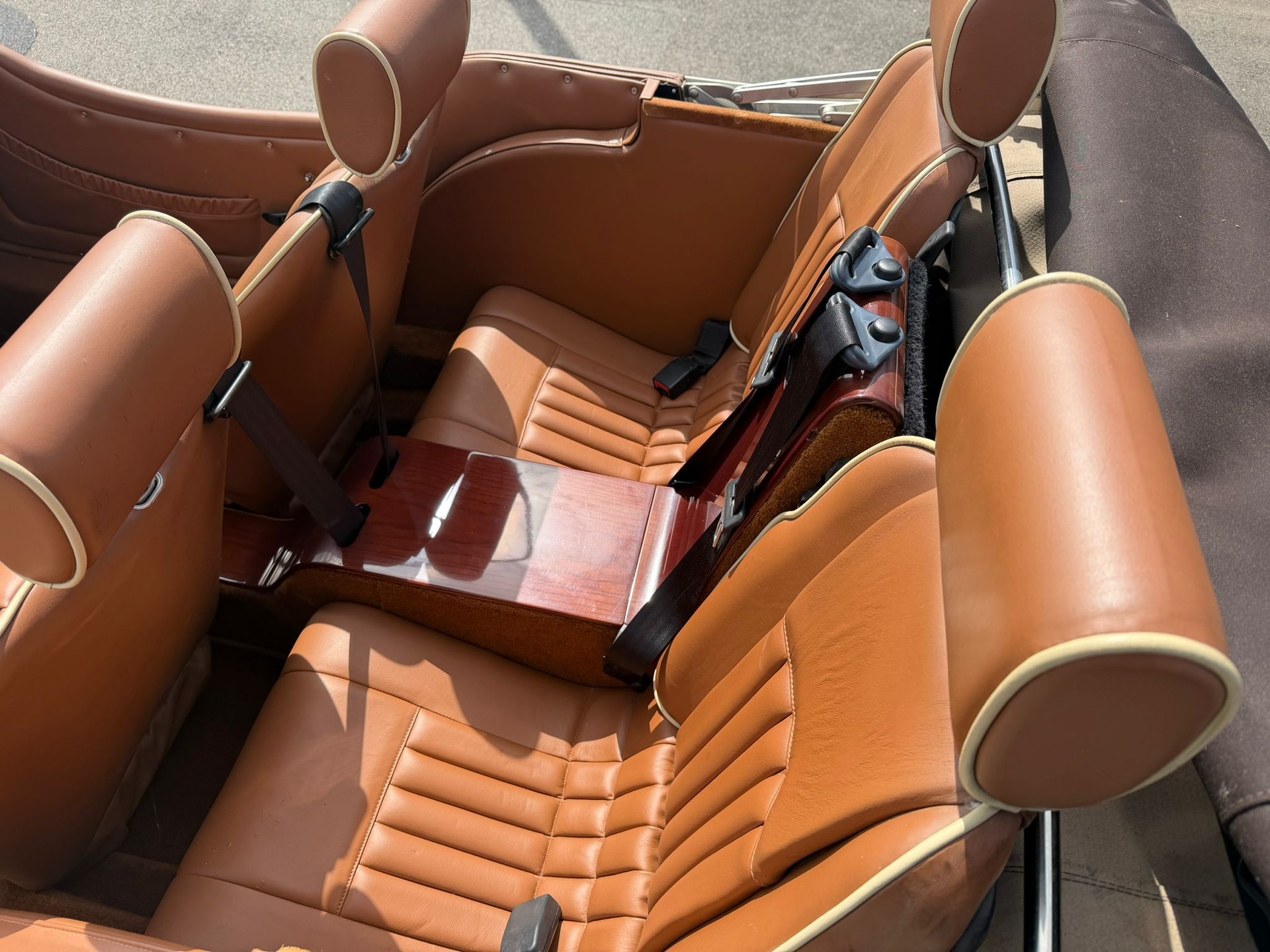 MORGAN Plus 4 2.0 Swiss Pack-image-9