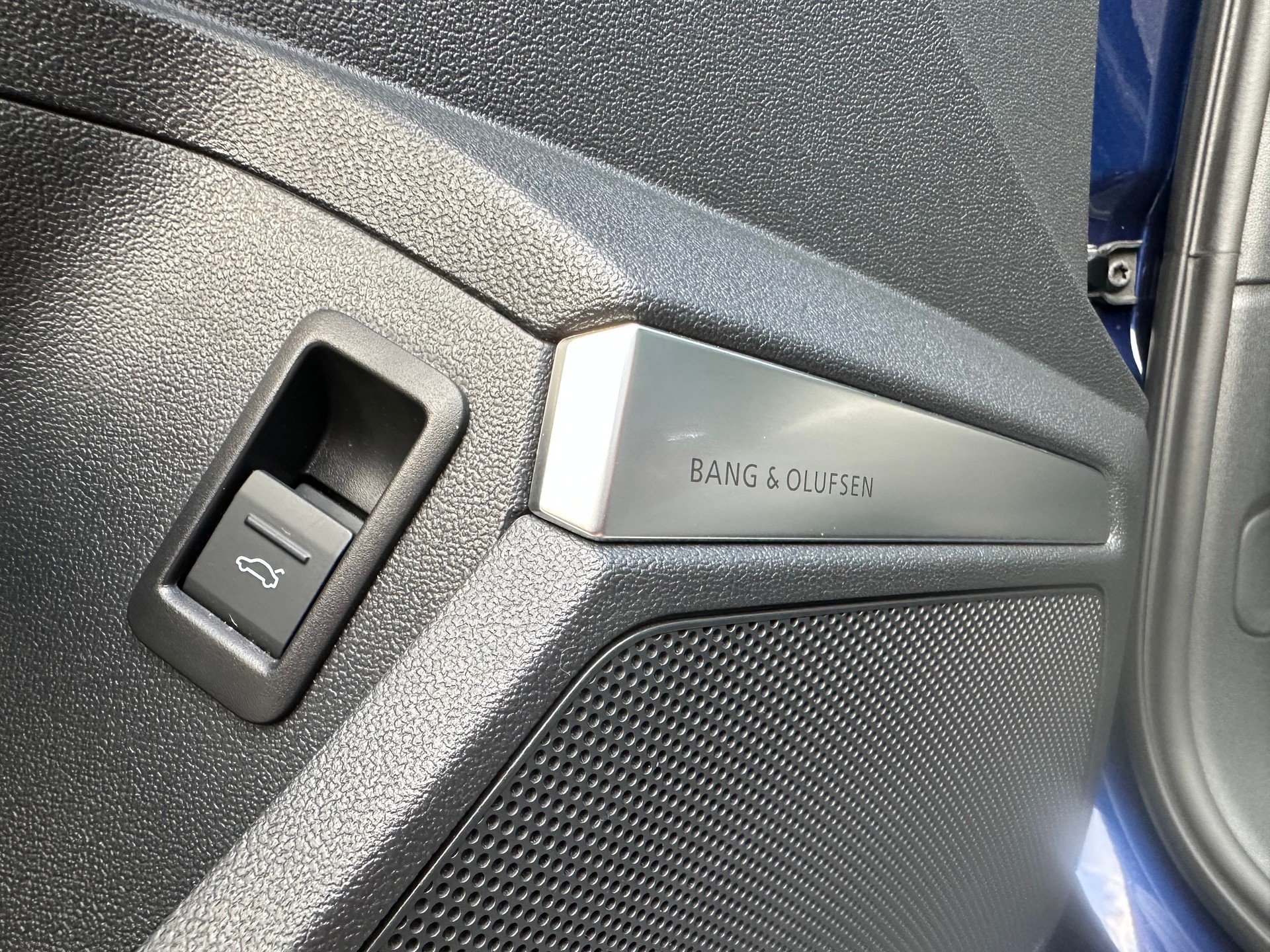 AUDI 2.0 TFSI quattro S-Tronic-image-14