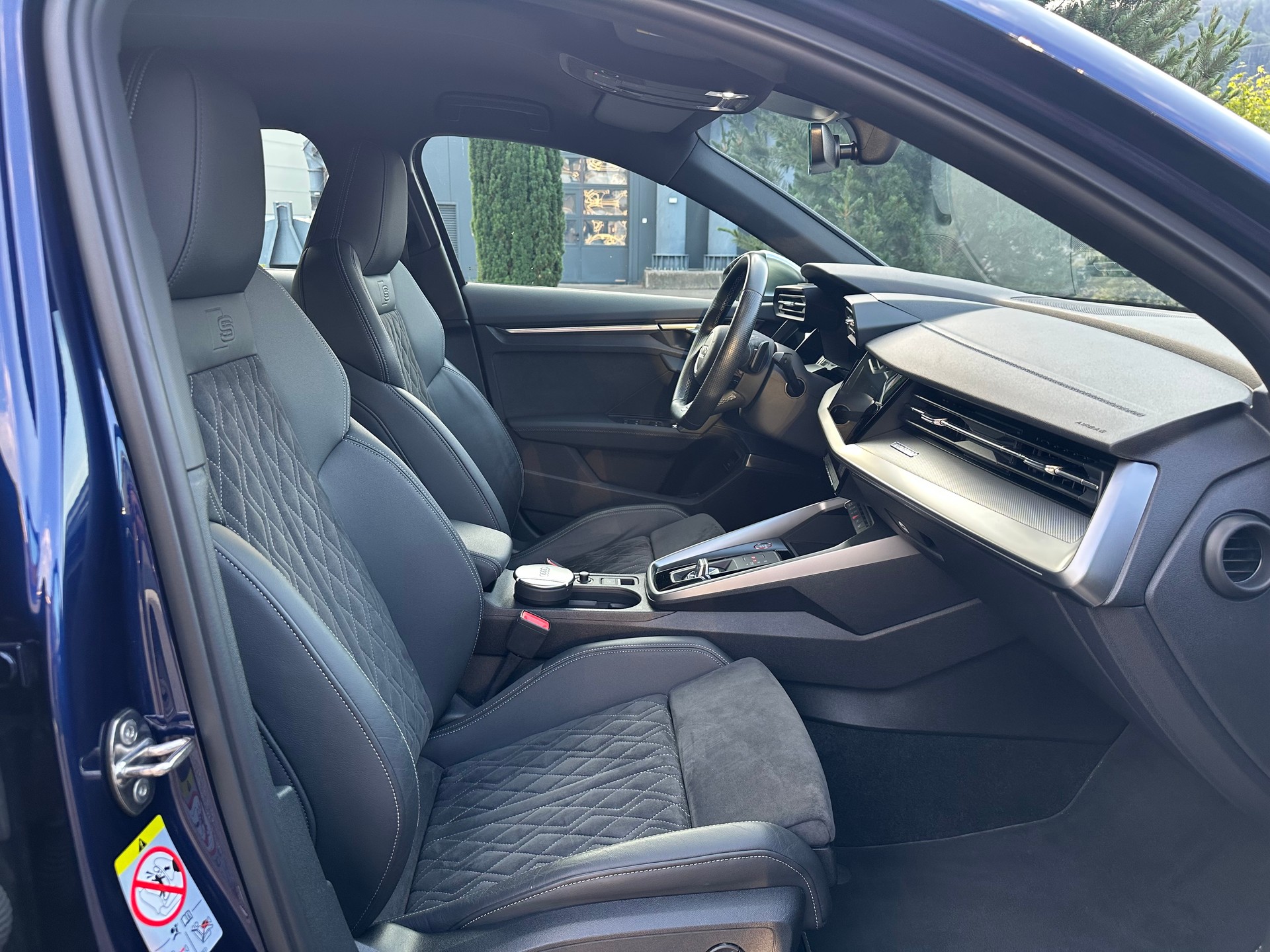 AUDI 2.0 TFSI quattro S-Tronic-image-9