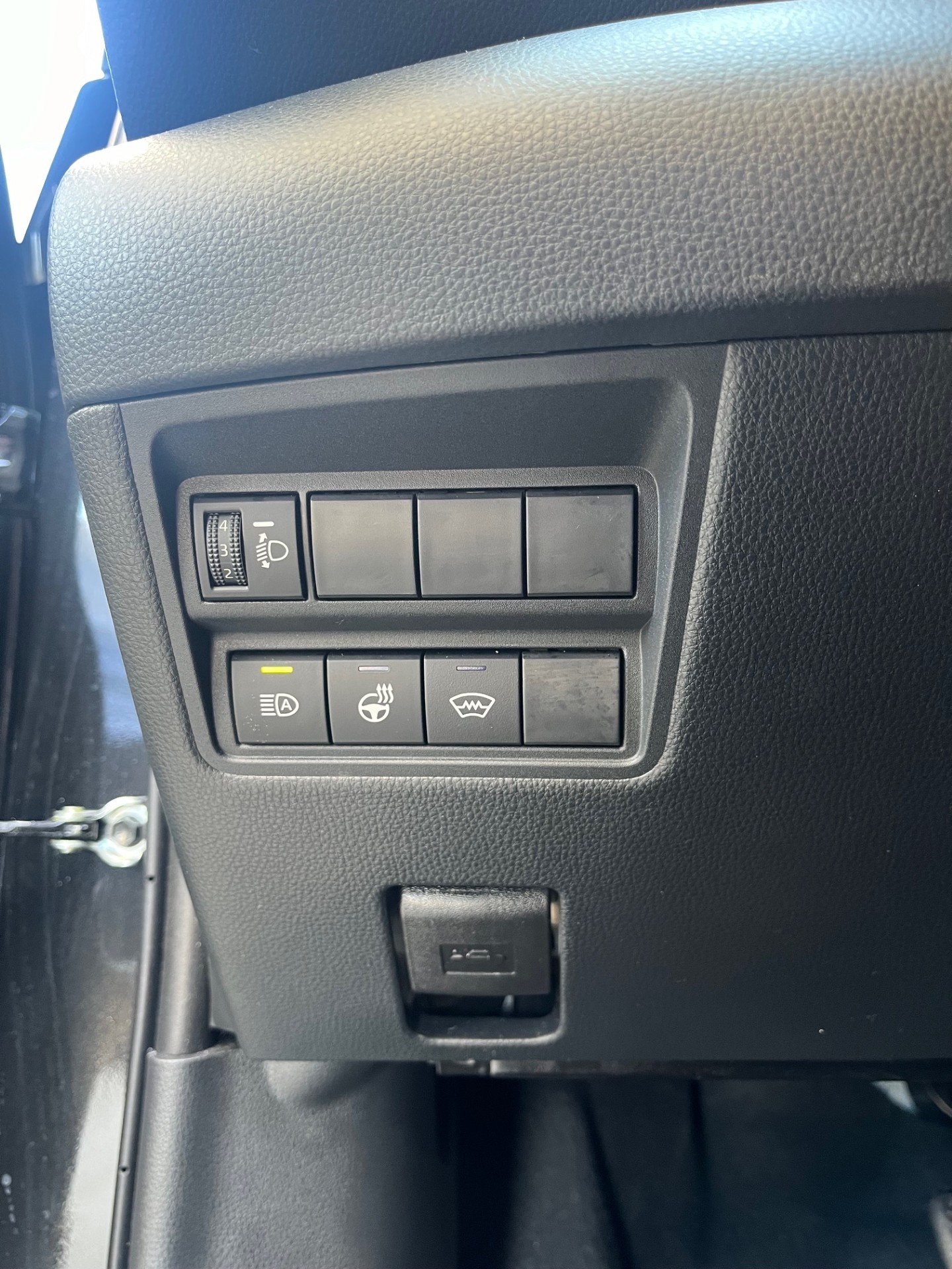TOYOTA Yaris Cross 1.5 Trend AWDi e-CVT-image-11