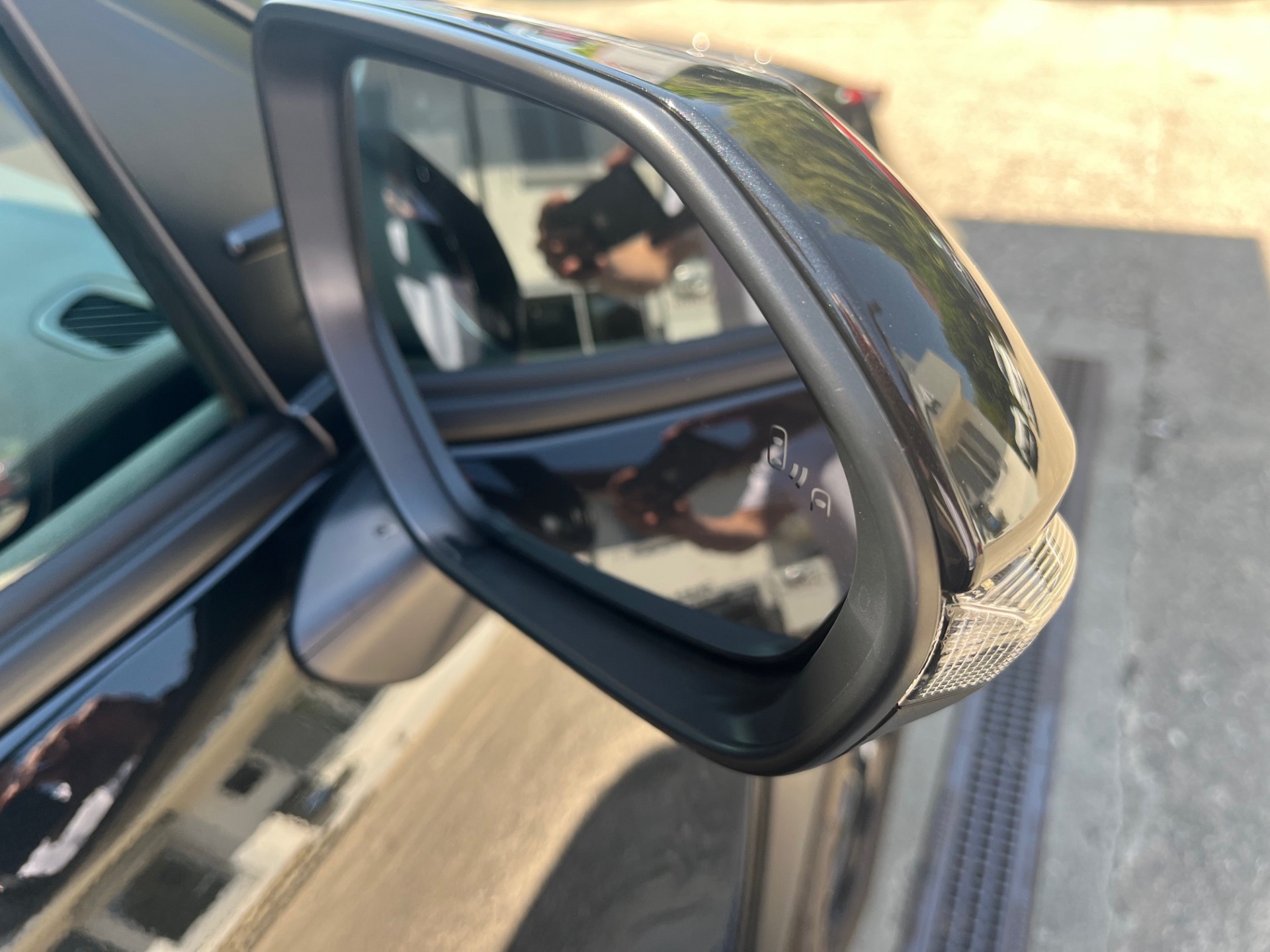 TOYOTA Yaris Cross 1.5 Trend AWDi e-CVT-image-14