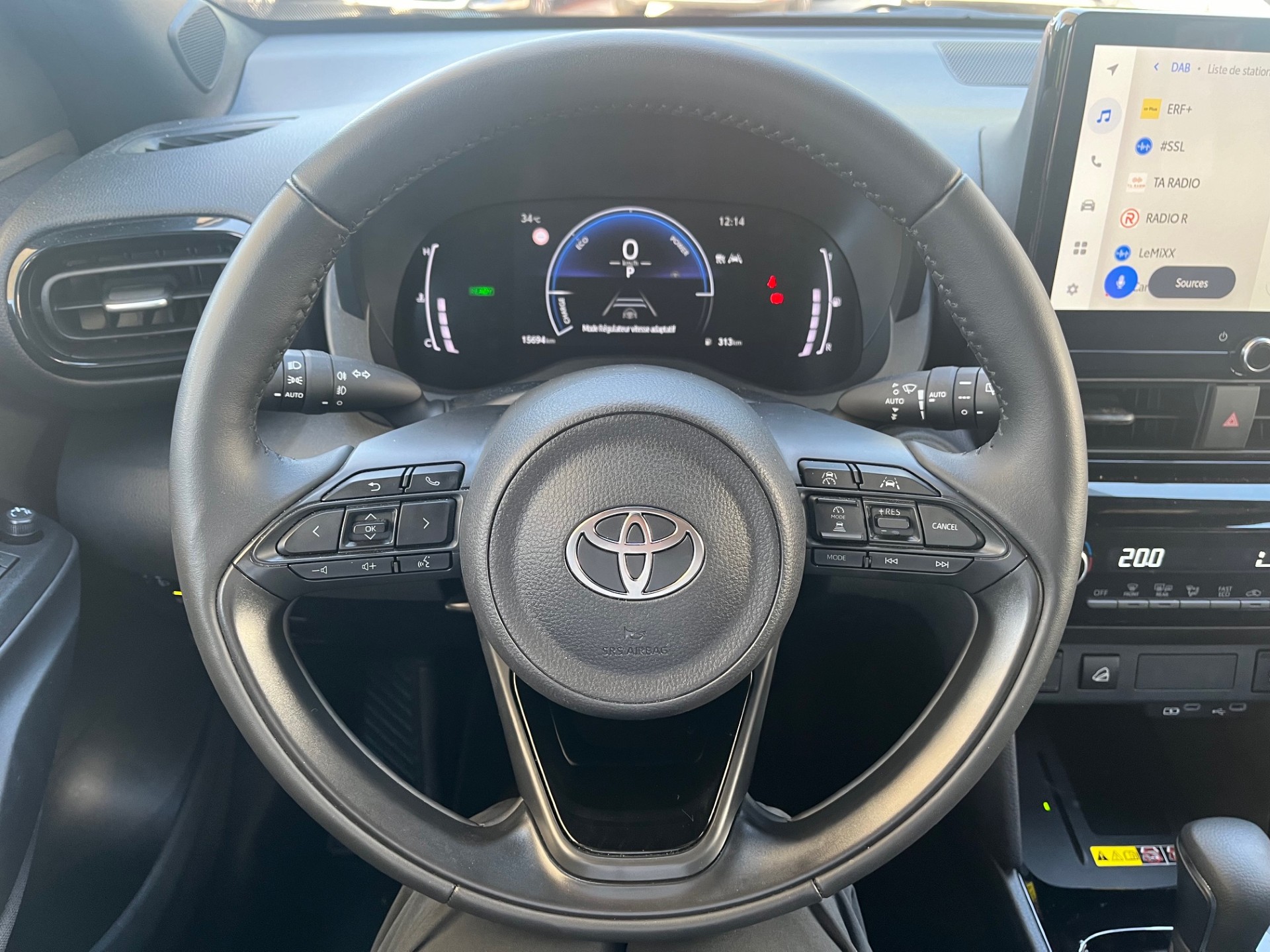 TOYOTA Yaris Cross 1.5 Trend AWDi e-CVT-image-7