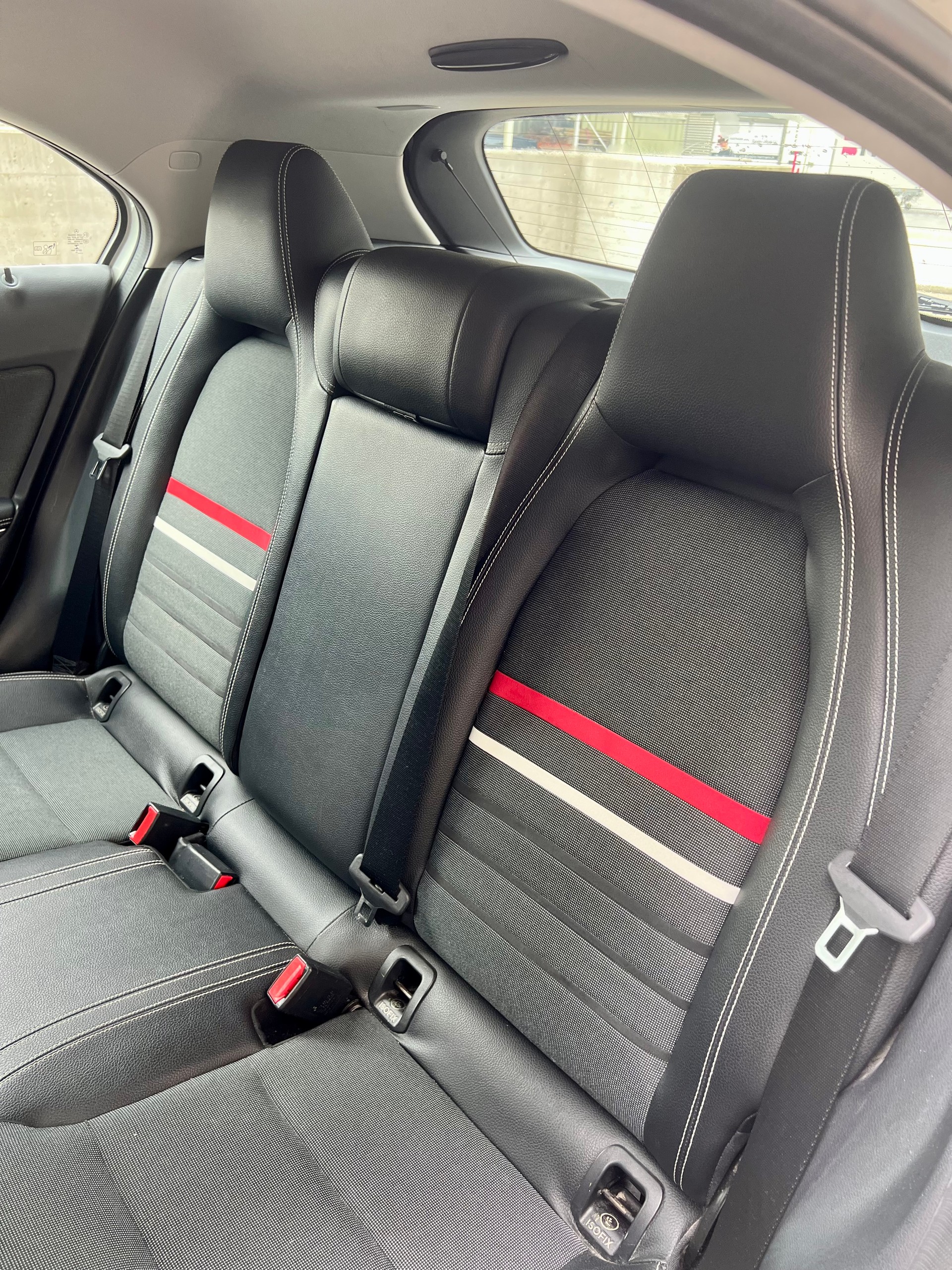 MERCEDES-BENZ A 180-image-5
