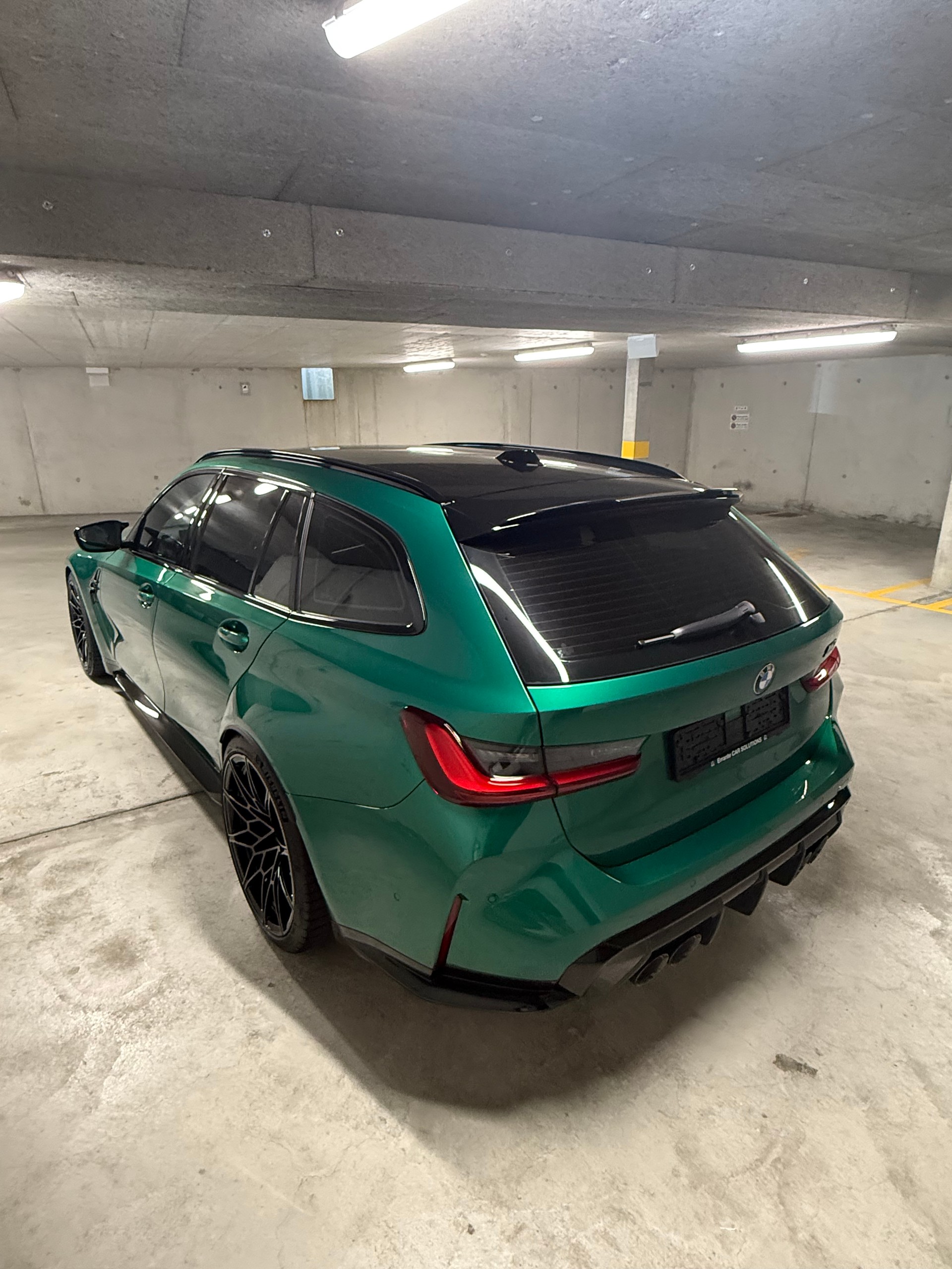BMW M3 Competition xDrive - CH🇨🇭Auto - Full Carbone - Freins carbone Céramique-image-7