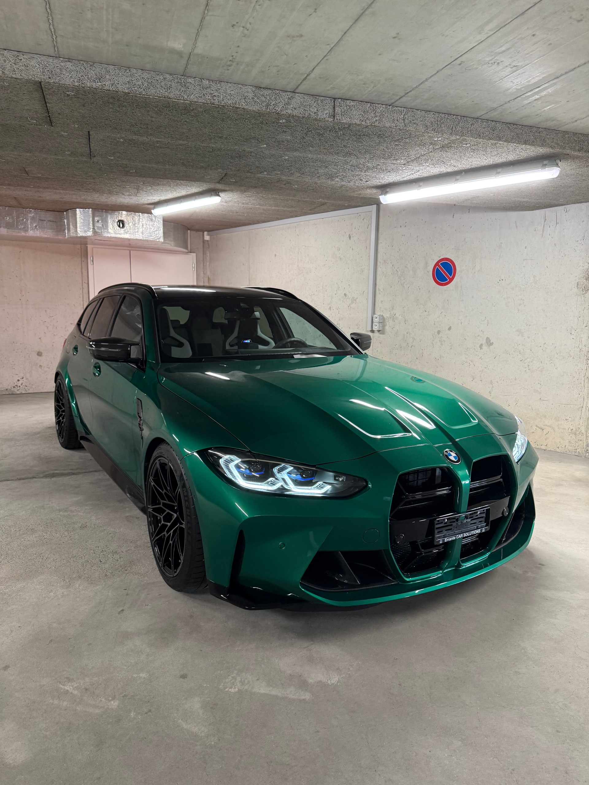 BMW M3 Competition xDrive - CH🇨🇭Auto - Full Carbone - Freins carbone Céramique-image-0